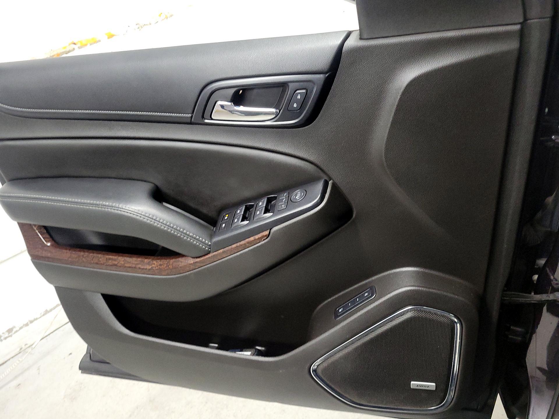 Thumbnail: 2017 GMC Yukon XL - 12