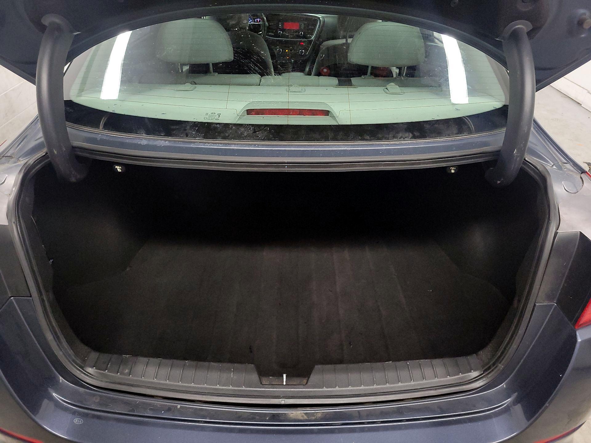 Thumbnail: 2015 Kia Optima - 17