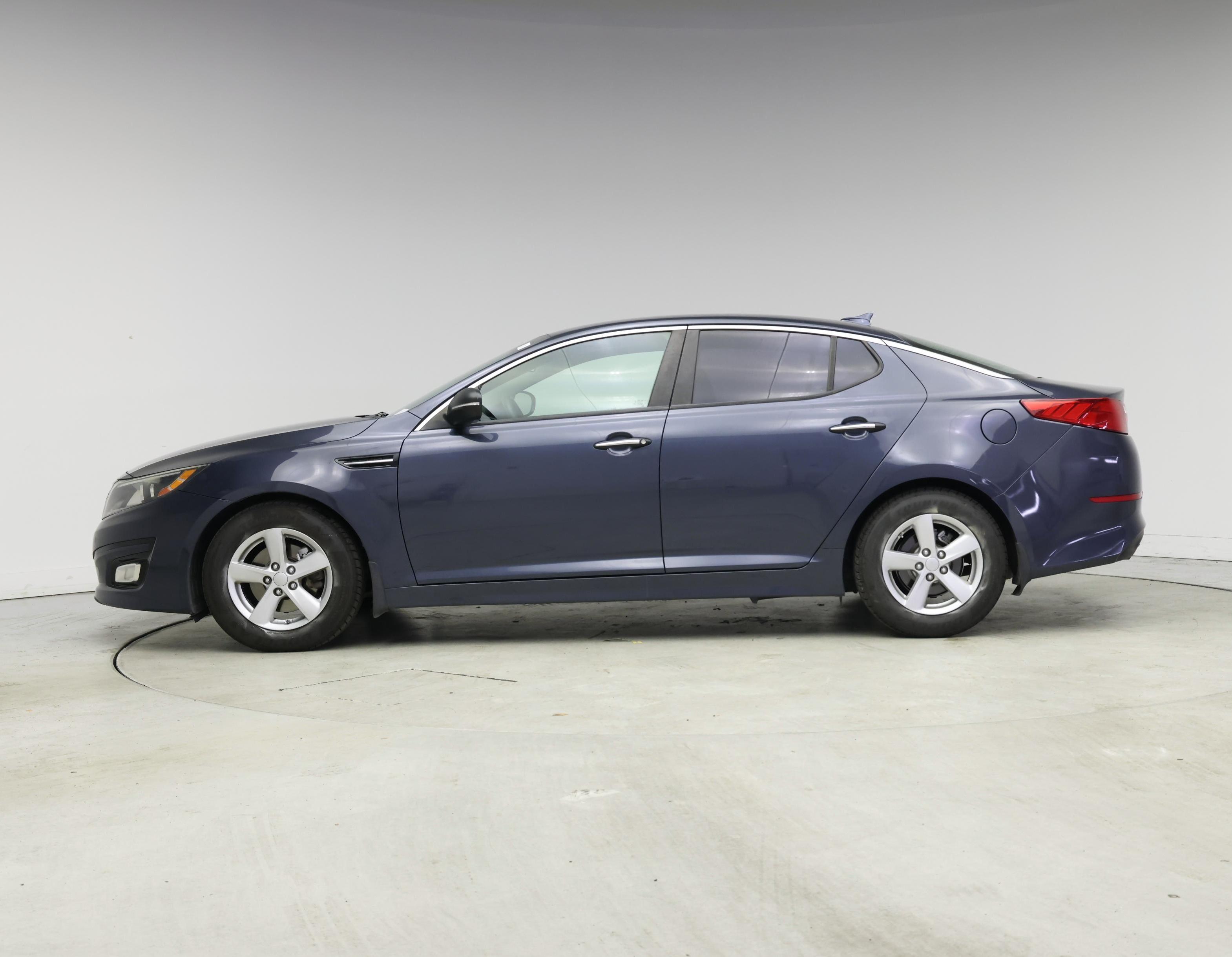 Thumbnail: 2015 Kia Optima - 3