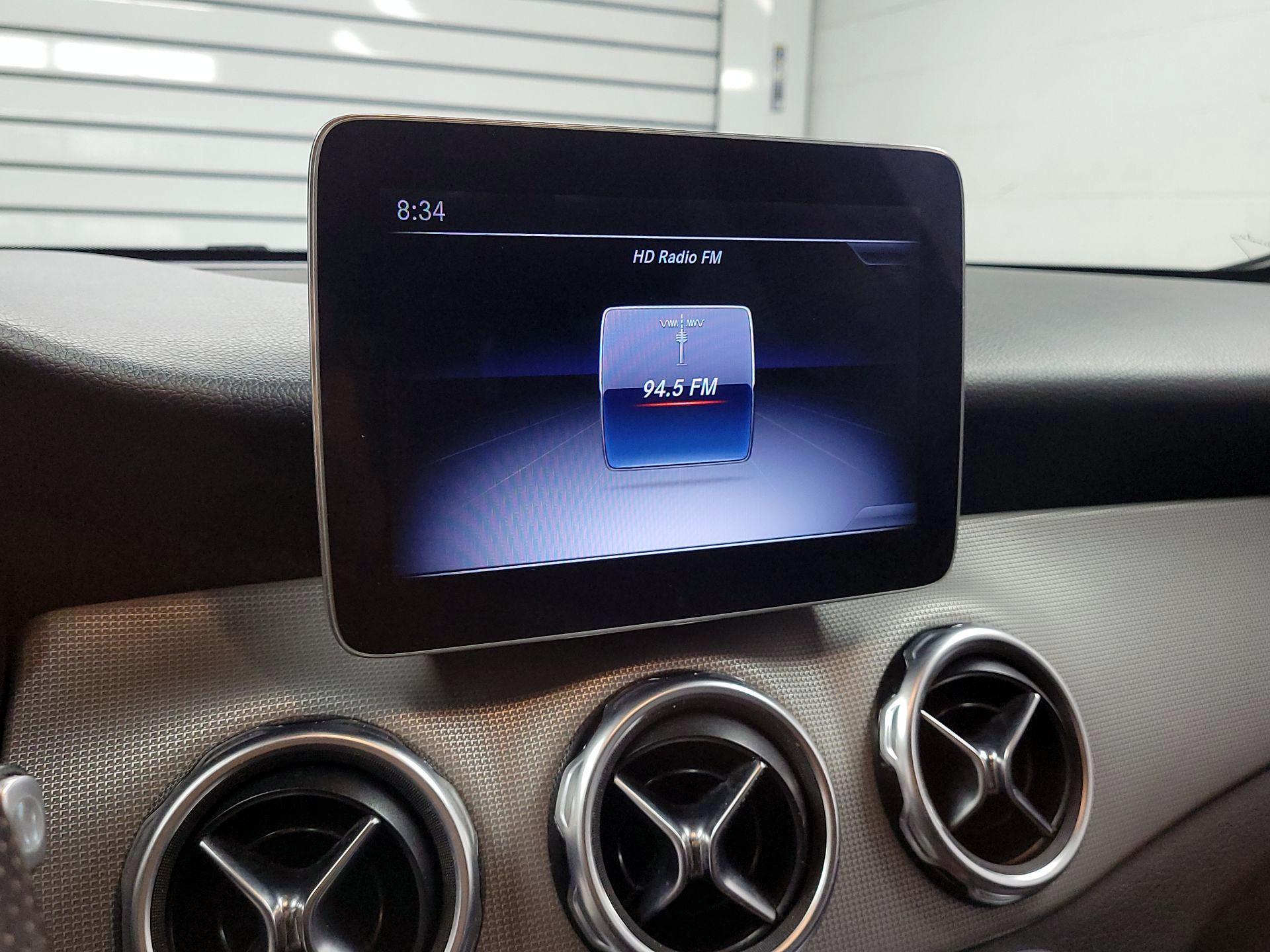 Thumbnail: 2019 Mercedes-Benz GLA - 14