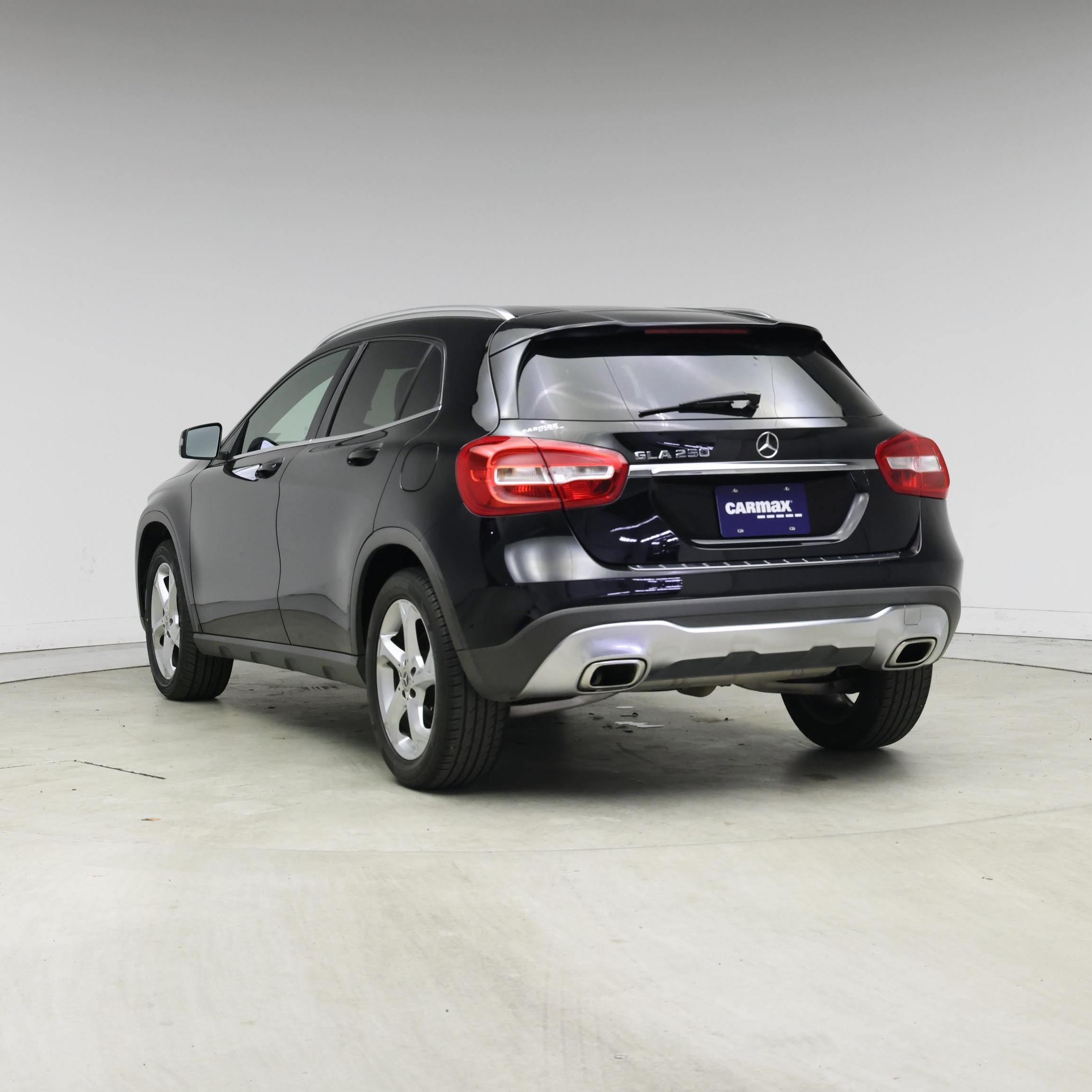 Thumbnail: 2019 Mercedes-Benz GLA - 2