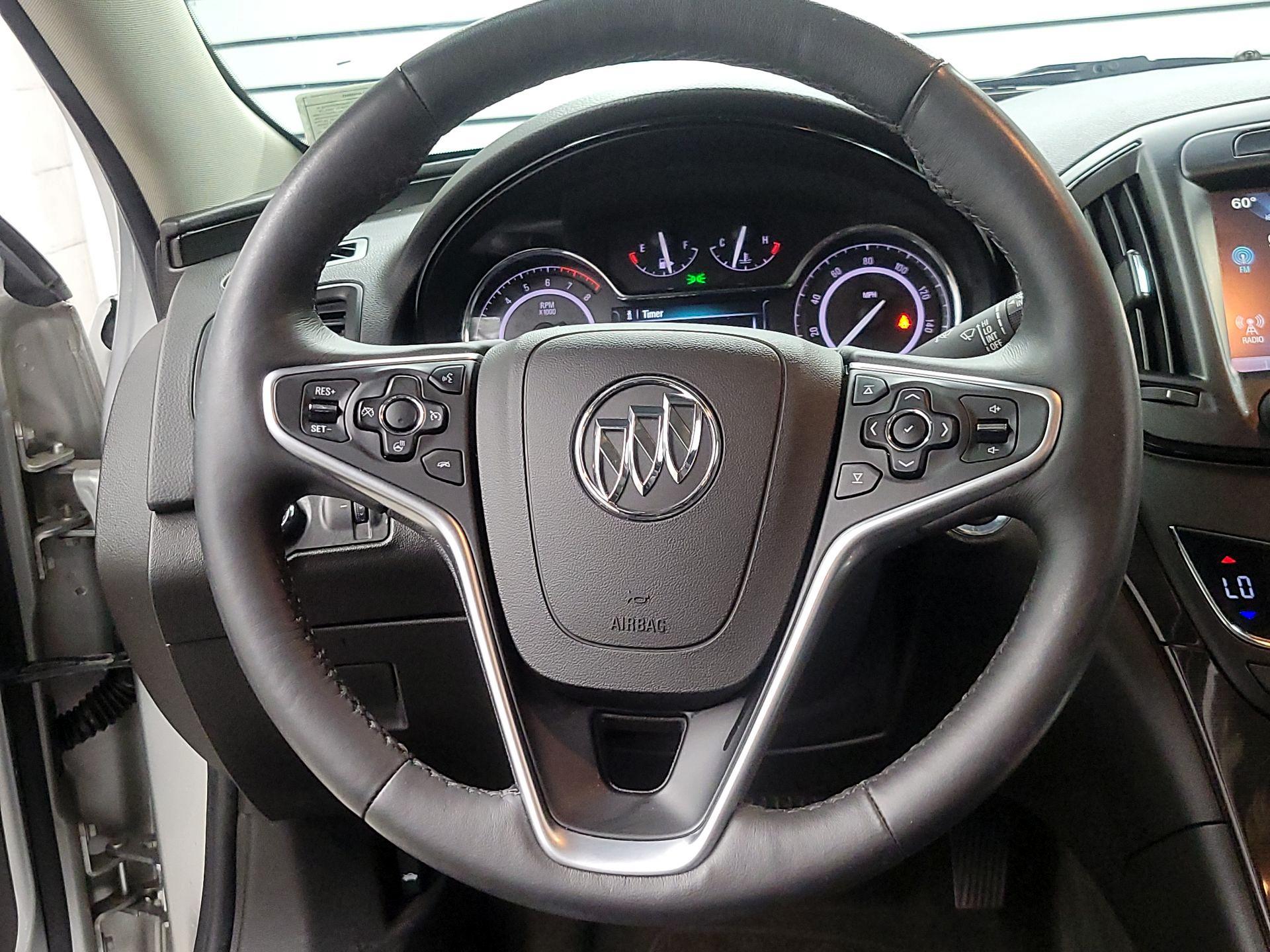 Thumbnail: 2017 Buick Regal - 10