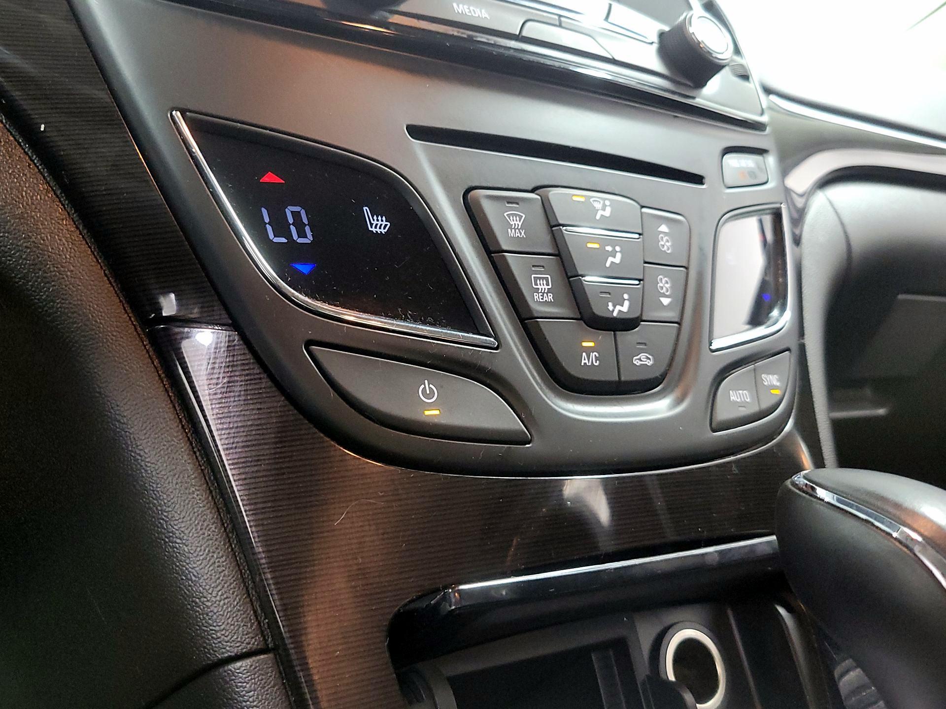 Thumbnail: 2017 Buick Regal - 16