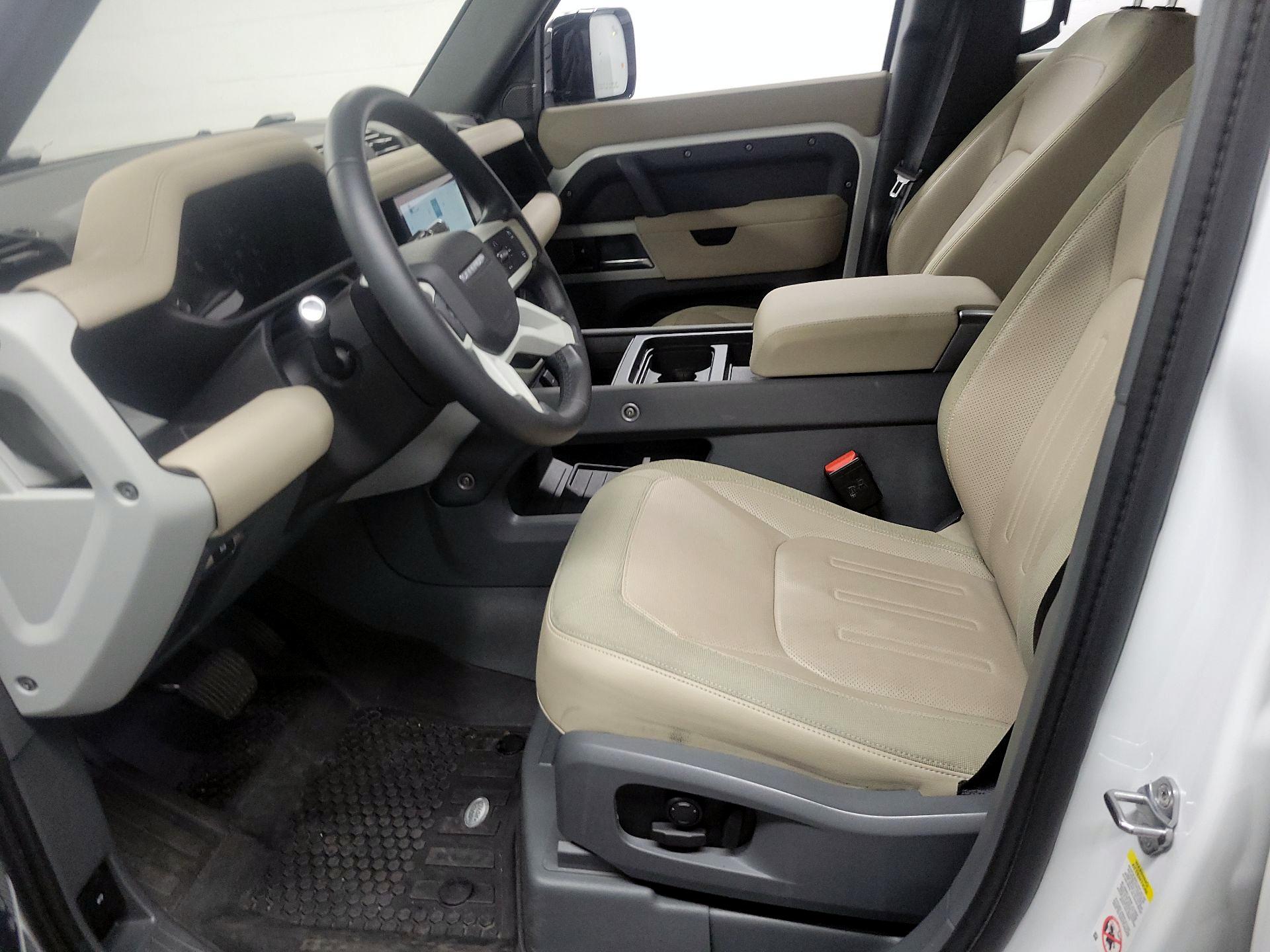 Thumbnail: 2020 Land Rover Defender - 11