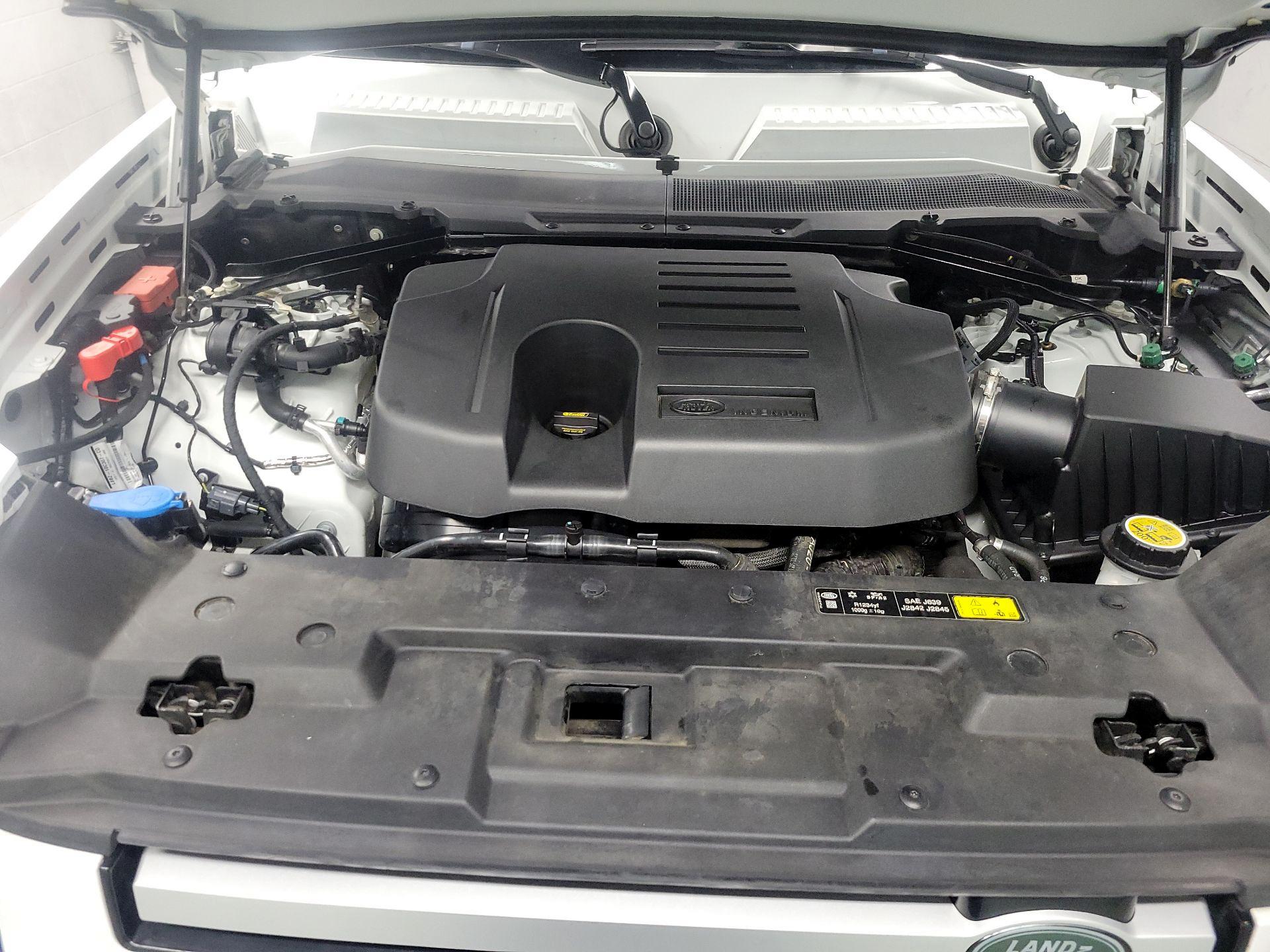 Thumbnail: 2020 Land Rover Defender - 17