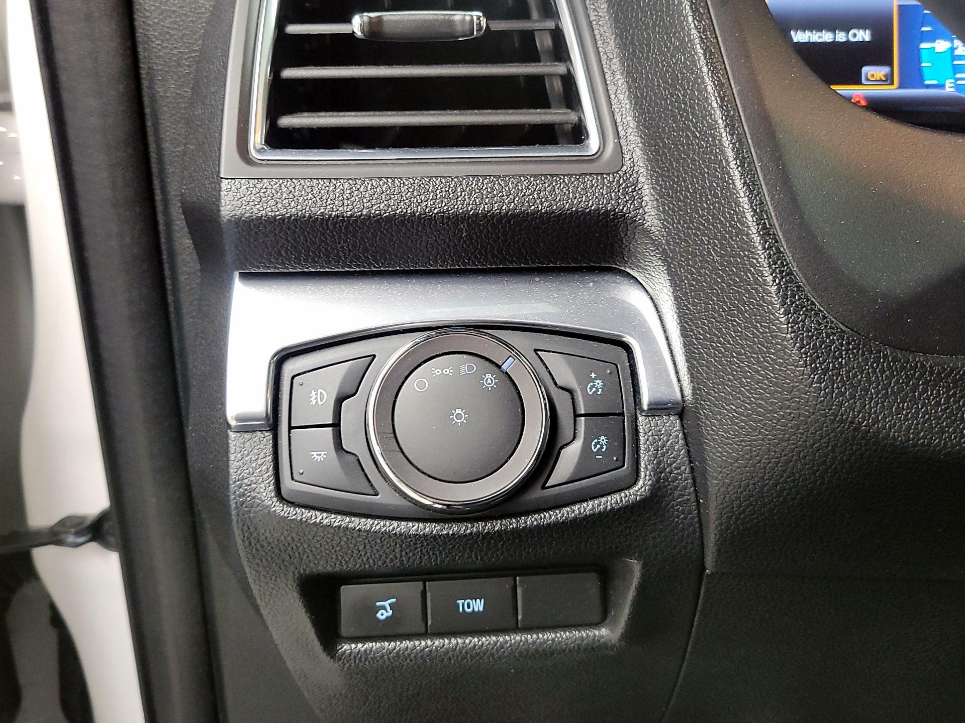 Thumbnail: 2019 Ford Explorer - 13