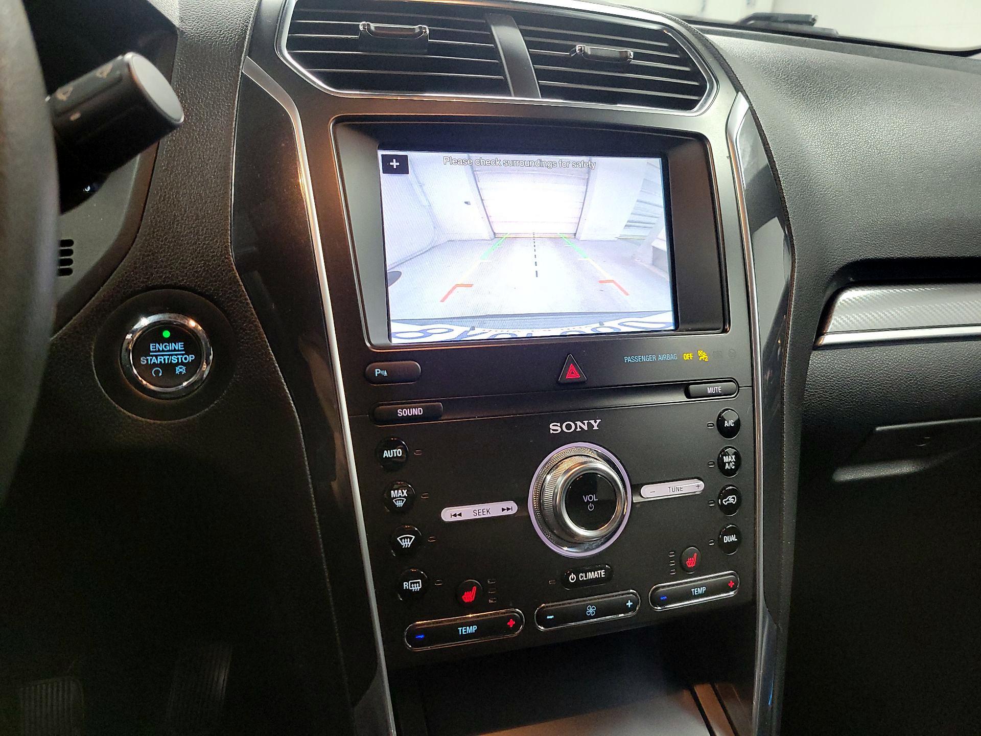 Thumbnail: 2019 Ford Explorer - 14