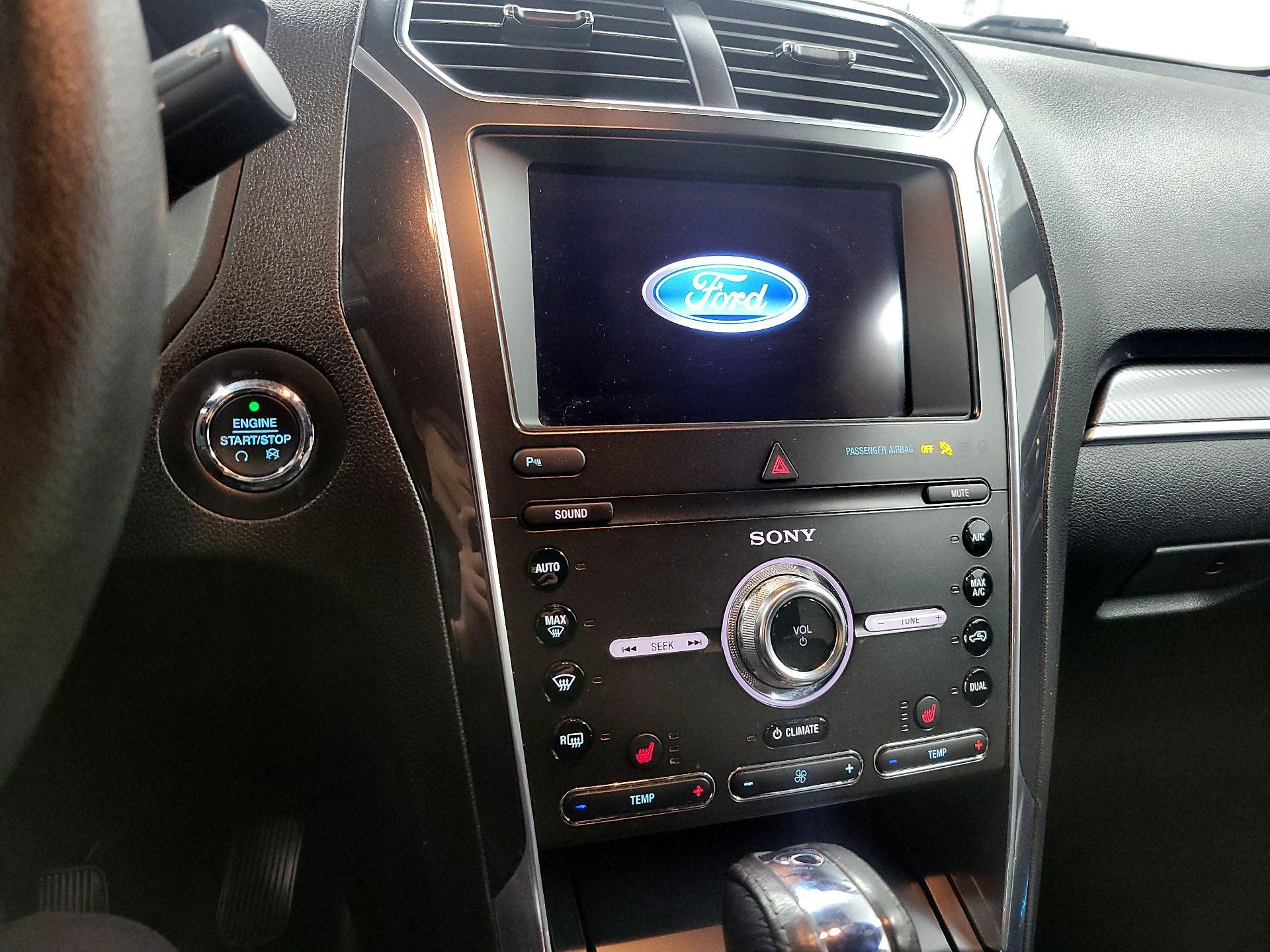 Thumbnail: 2019 Ford Explorer - 15