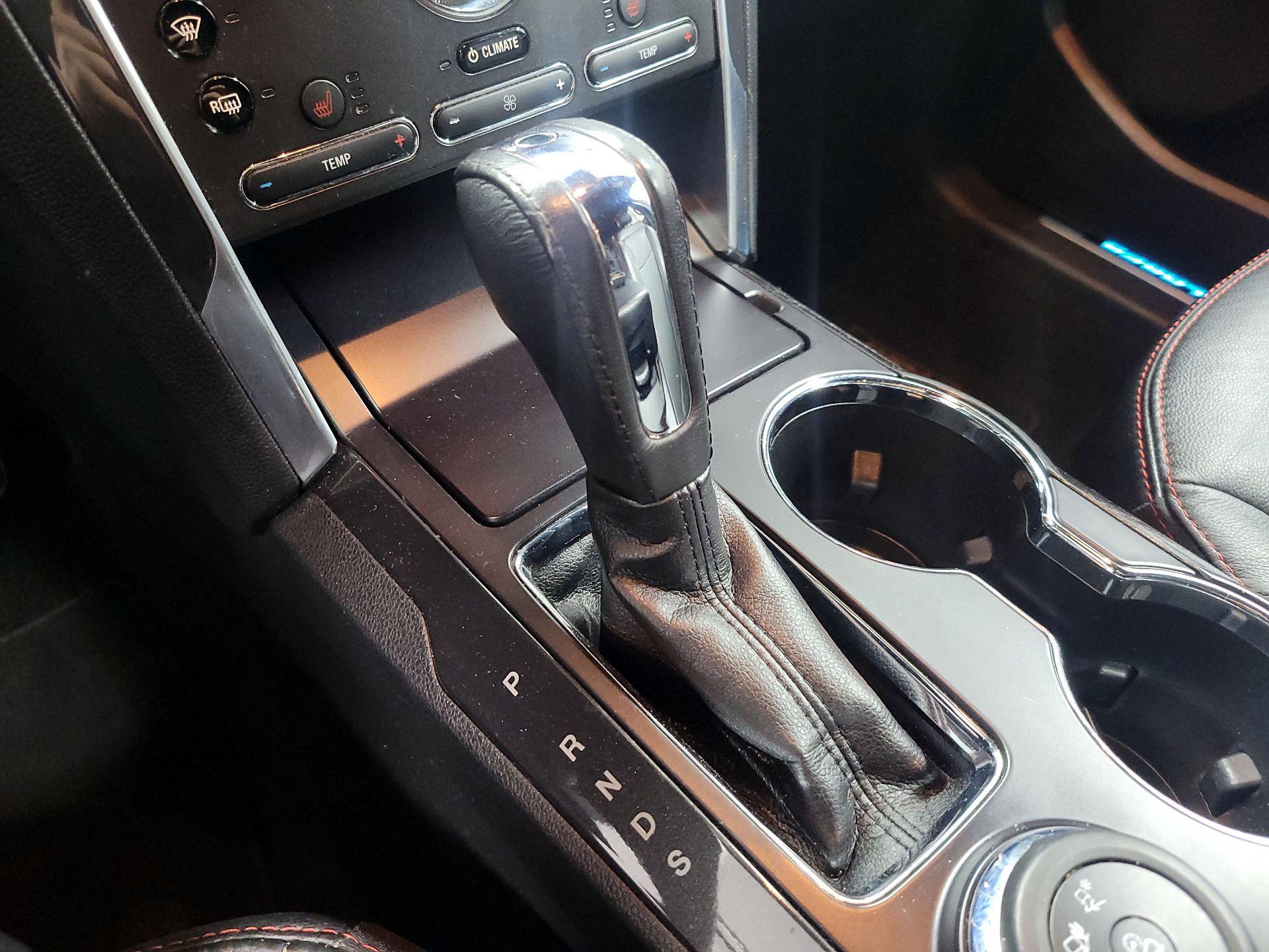 Thumbnail: 2019 Ford Explorer - 17