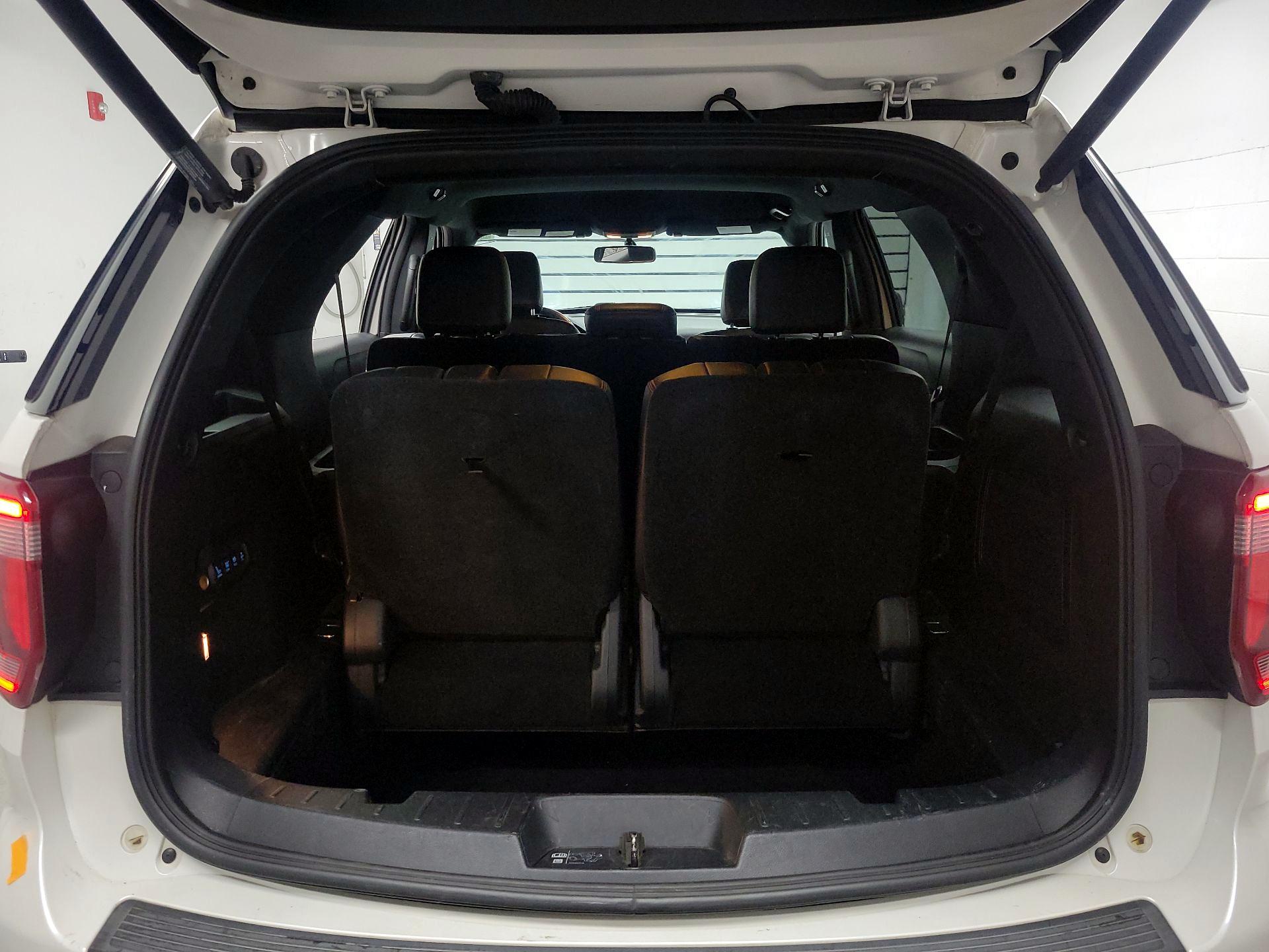 Thumbnail: 2019 Ford Explorer - 19