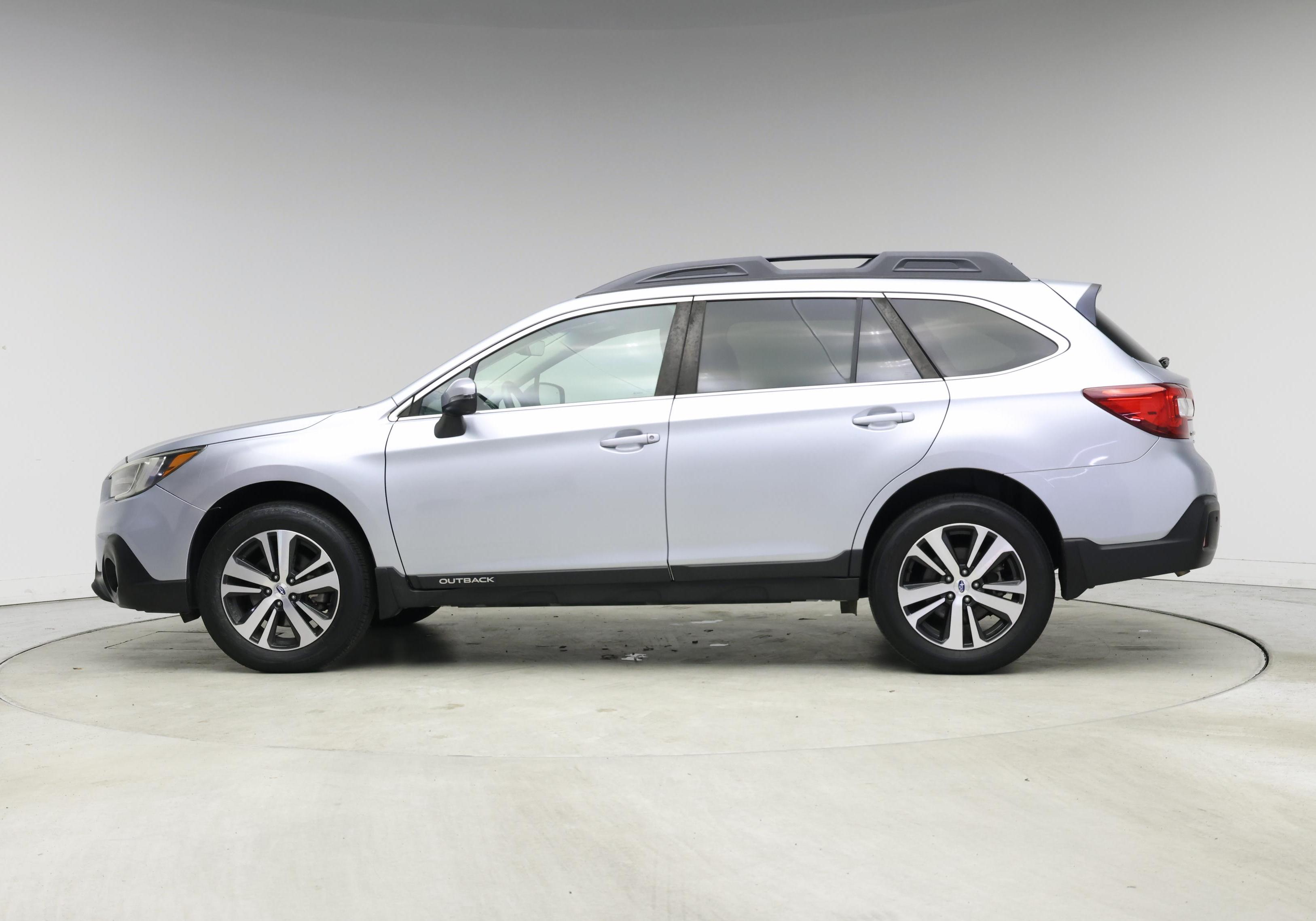 Thumbnail: 2018 Subaru Outback - 3