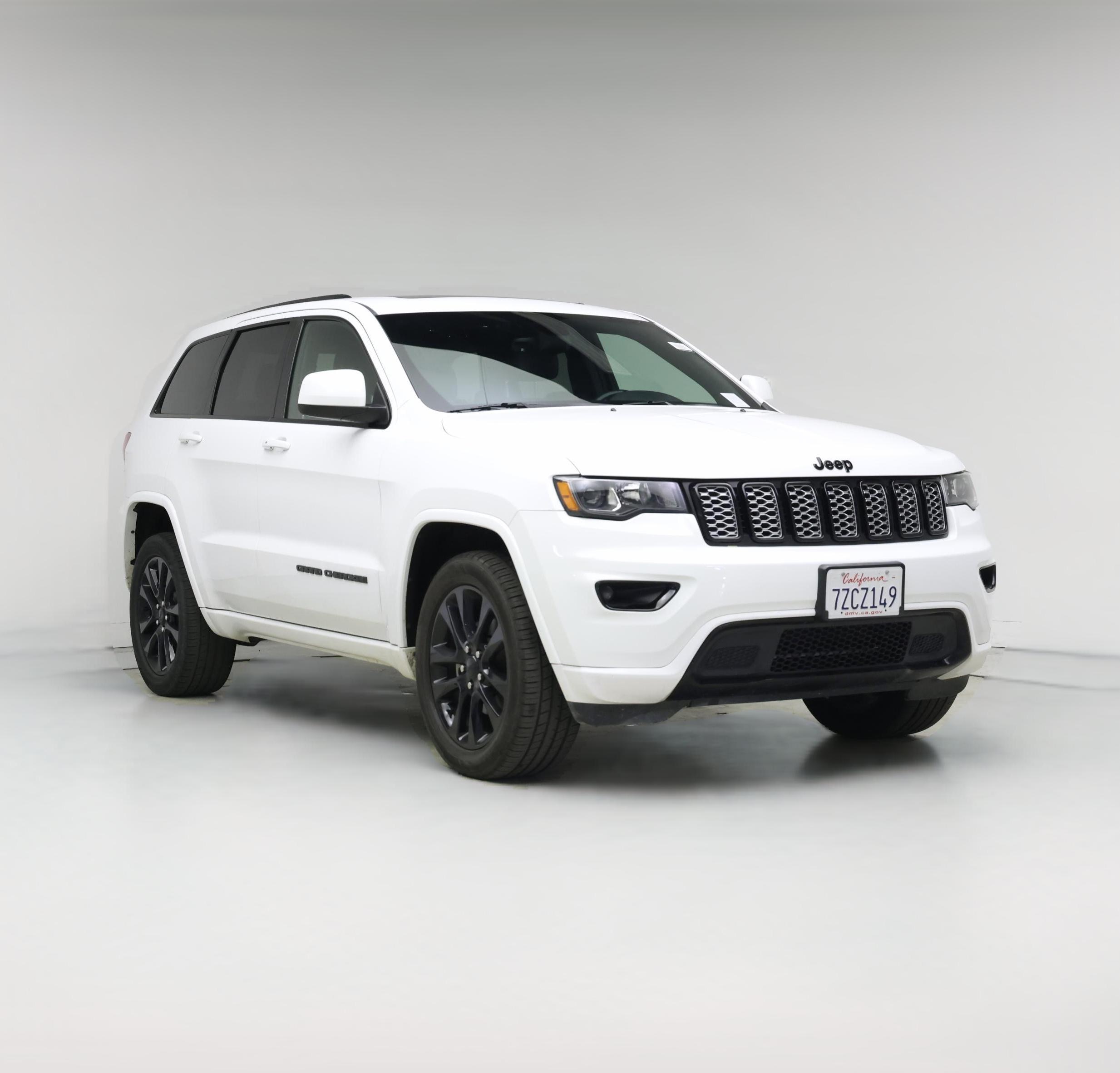 Thumbnail: 2017 Jeep Grand Cherokee - 1