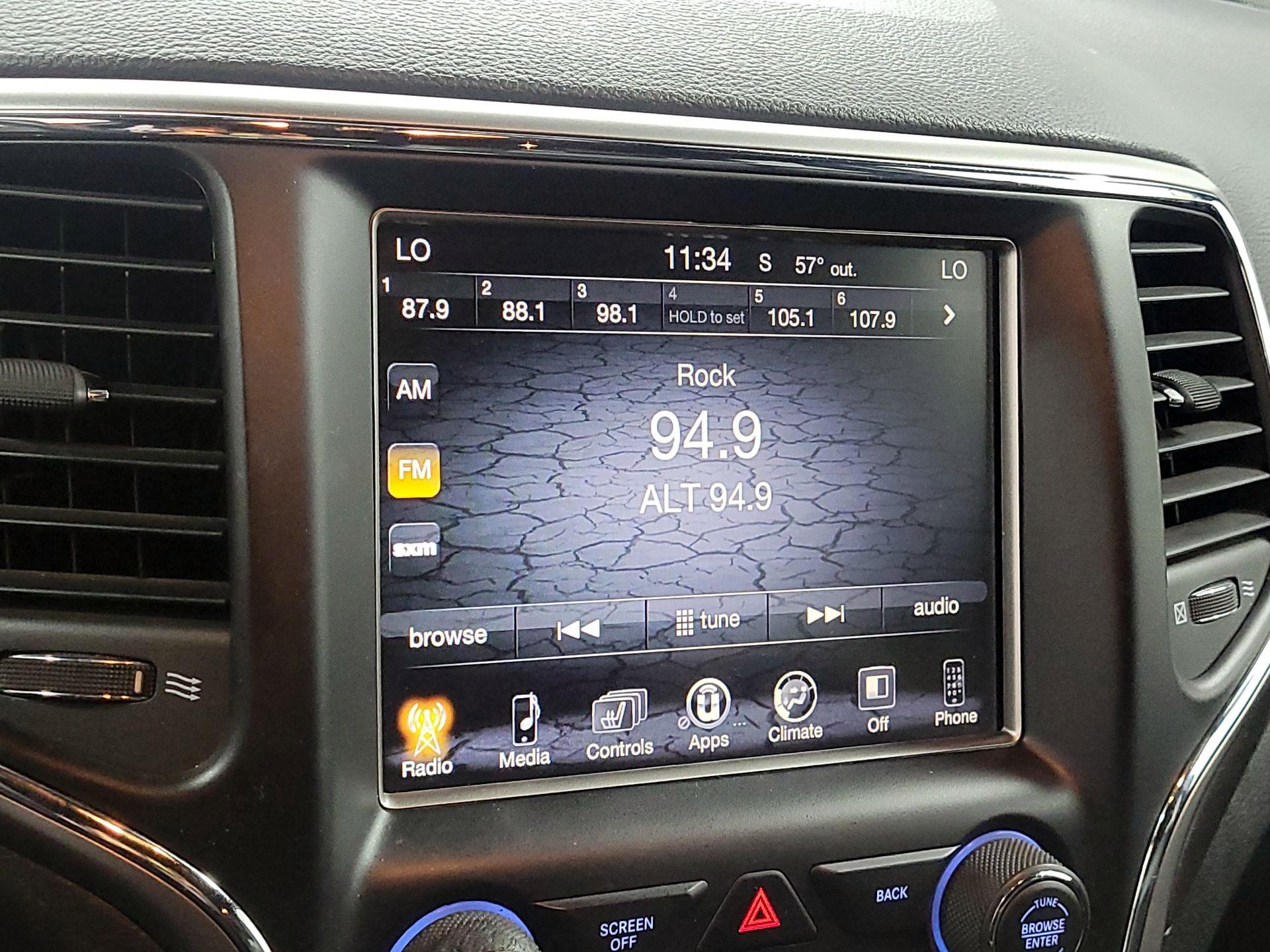 Thumbnail: 2017 Jeep Grand Cherokee - 15