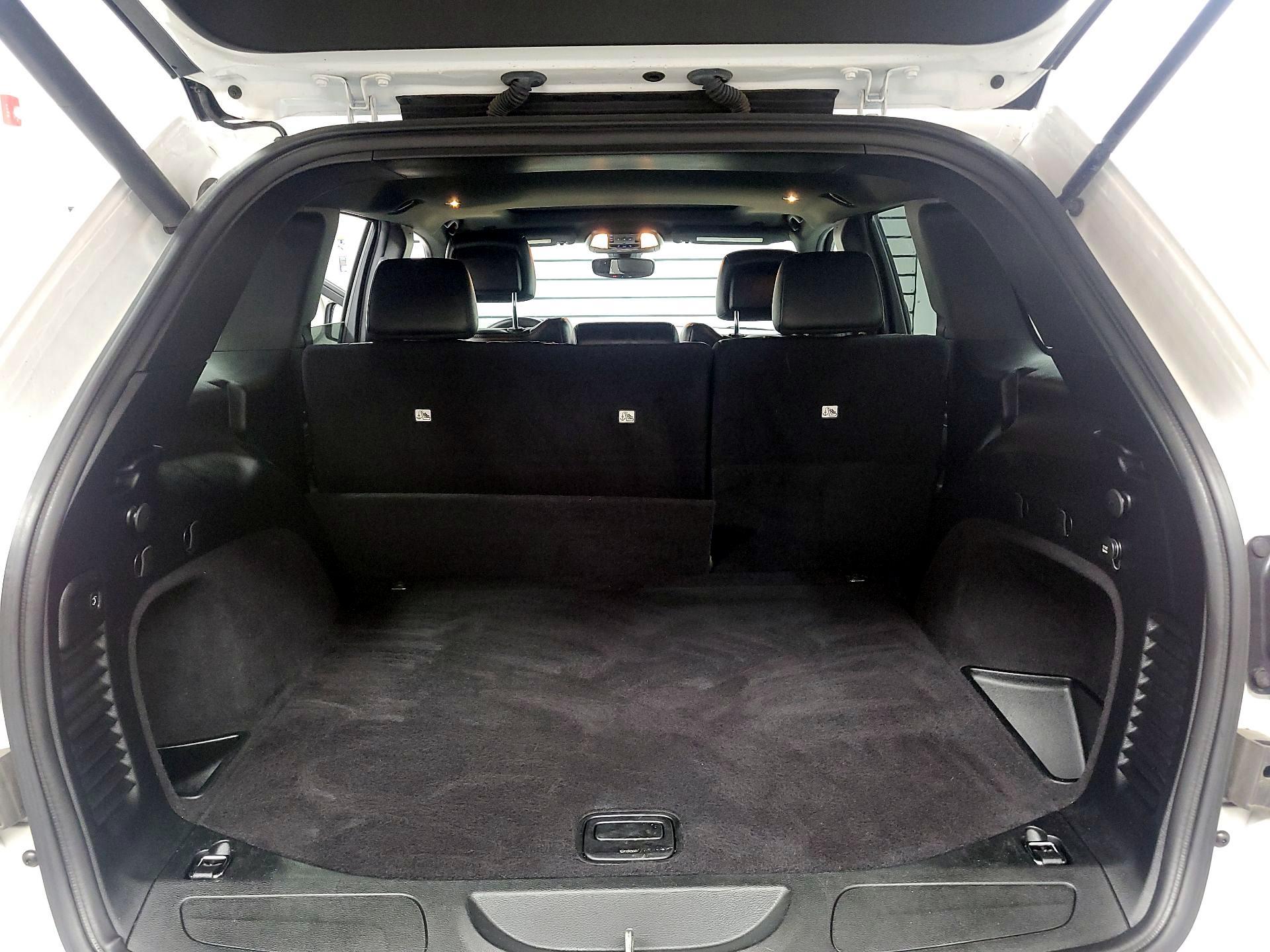 Thumbnail: 2017 Jeep Grand Cherokee - 19