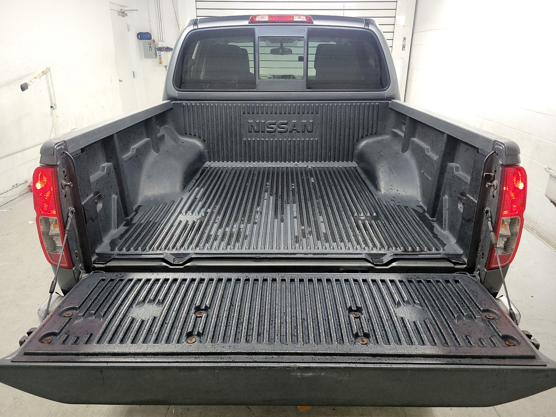 Thumbnail: 2019 Nissan Frontier - 18