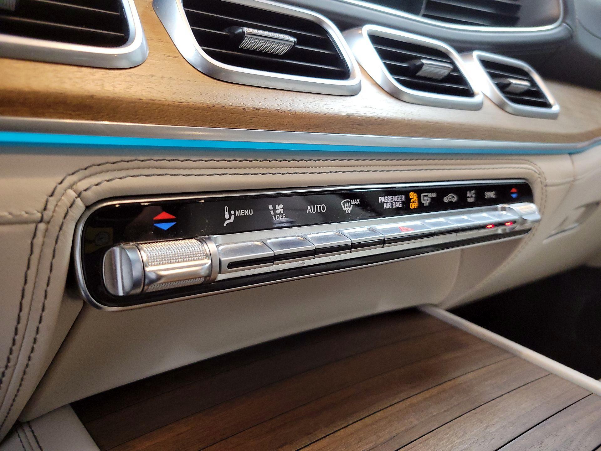 Thumbnail: 2022 Mercedes-Benz GL-Class - 14