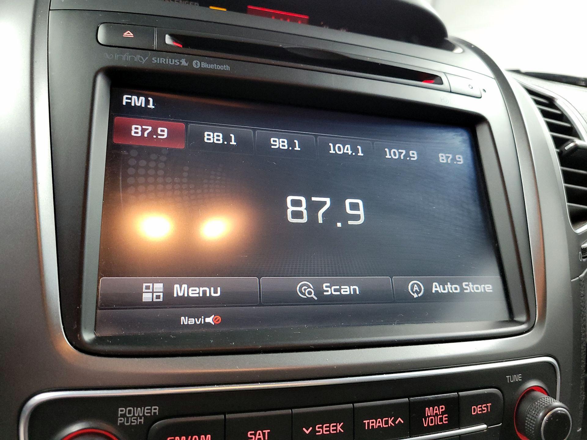 Thumbnail: 2014 Kia Sorento - 16