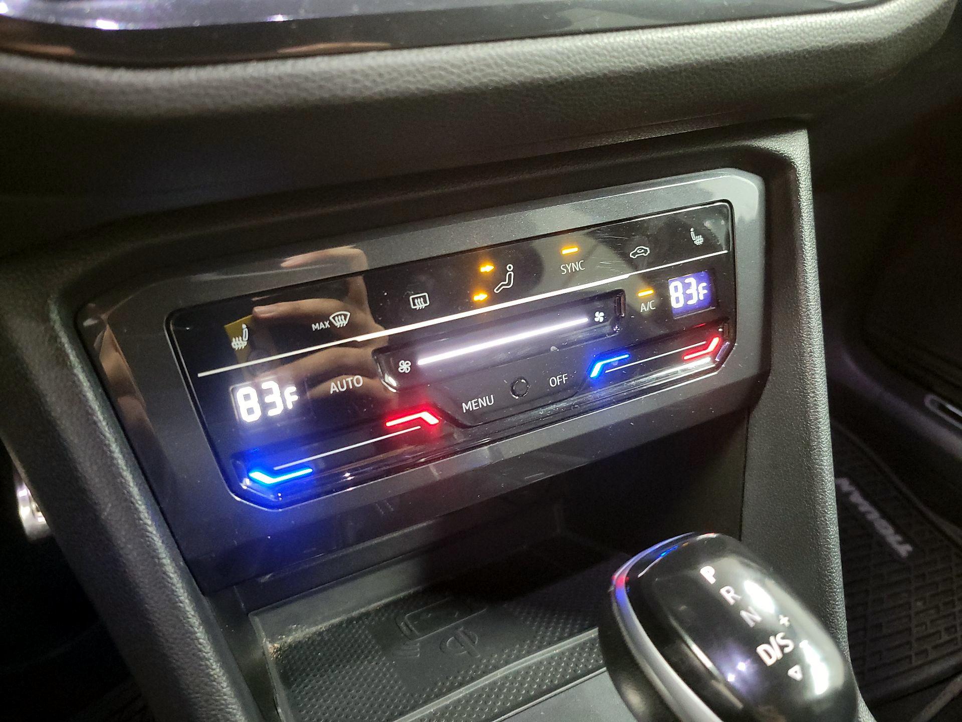 Thumbnail: 2023 Volkswagen Tiguan - 15