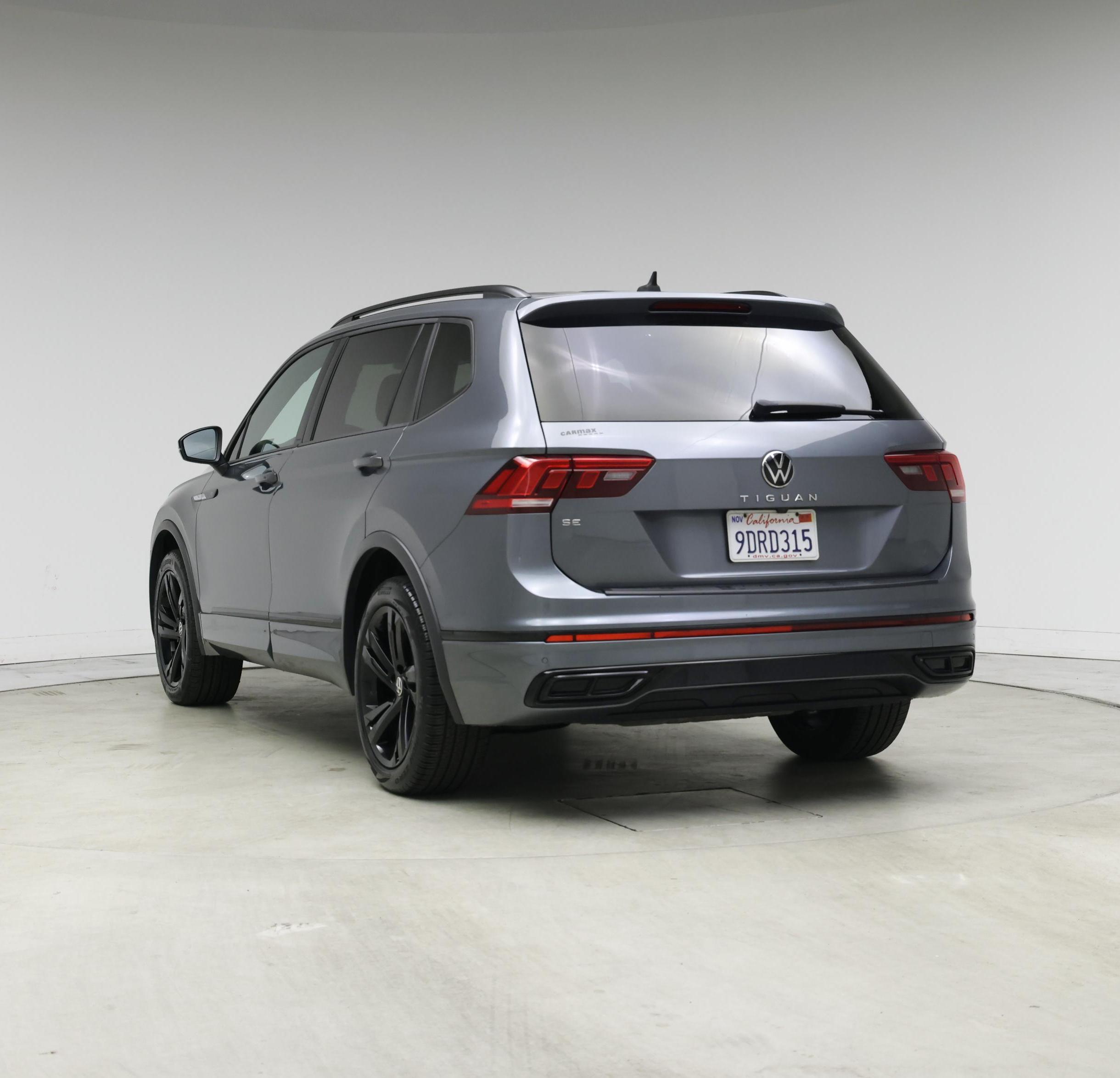 Thumbnail: 2023 Volkswagen Tiguan - 2