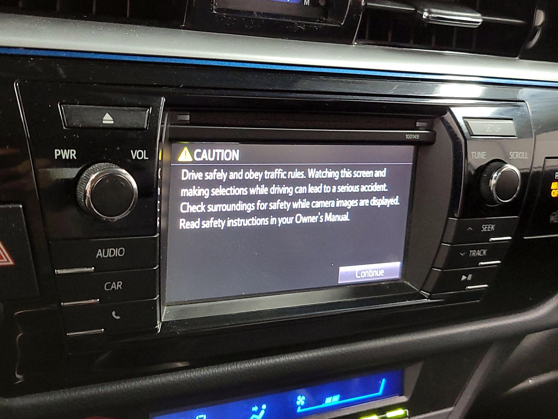 Thumbnail: 2015 Toyota Corolla - 14