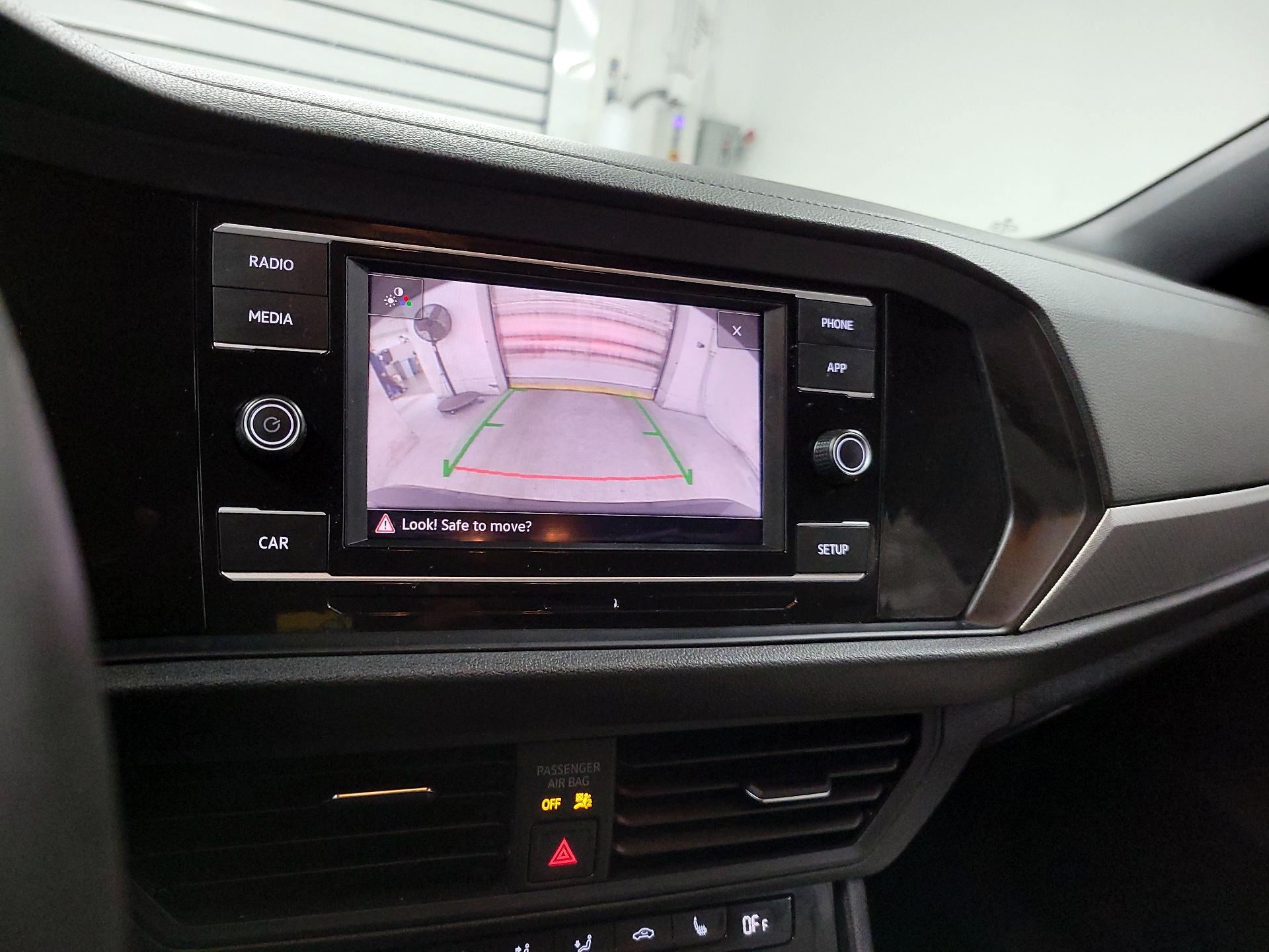 Thumbnail: 2019 Volkswagen Jetta - 14