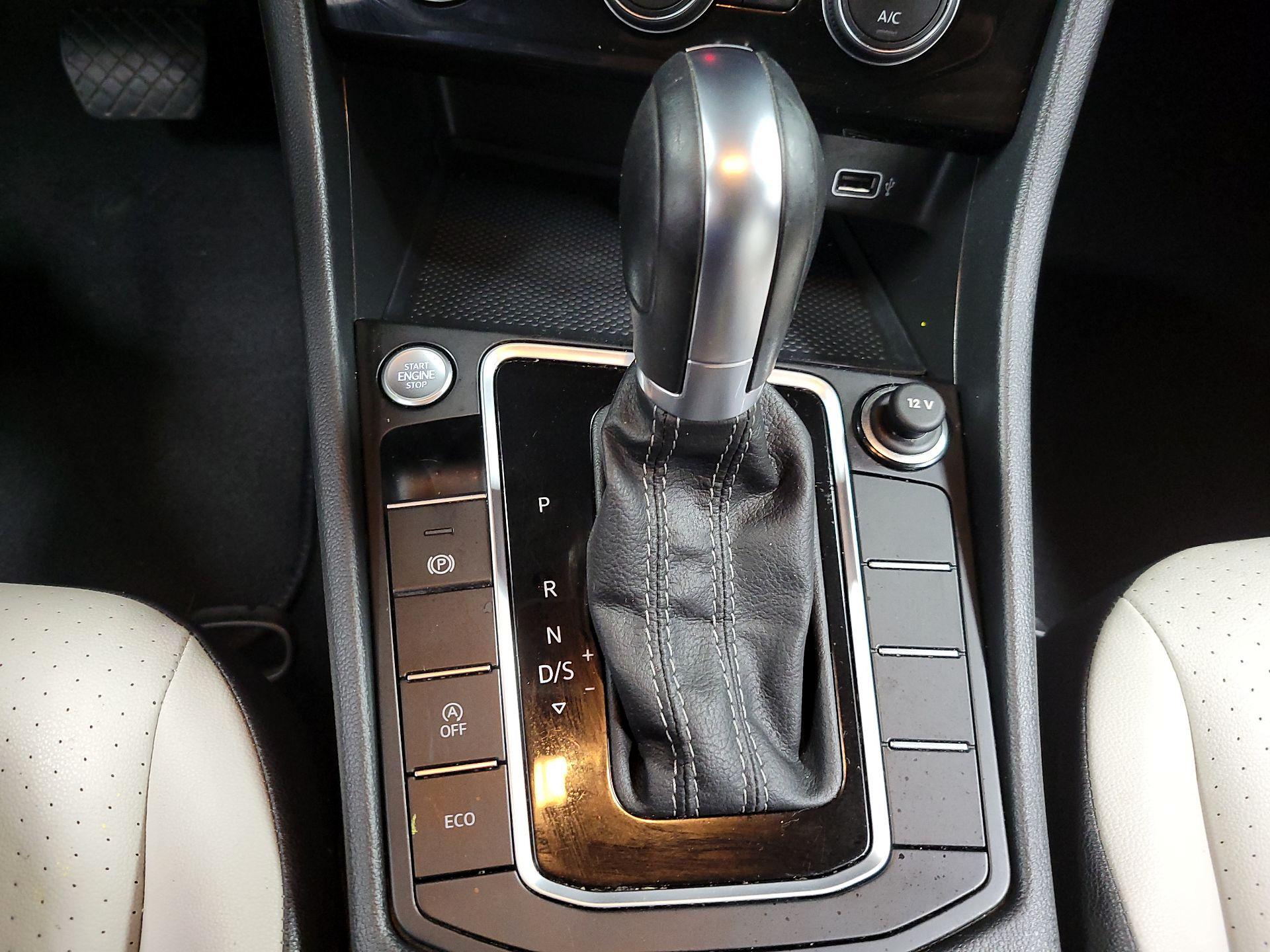 Thumbnail: 2019 Volkswagen Jetta - 17