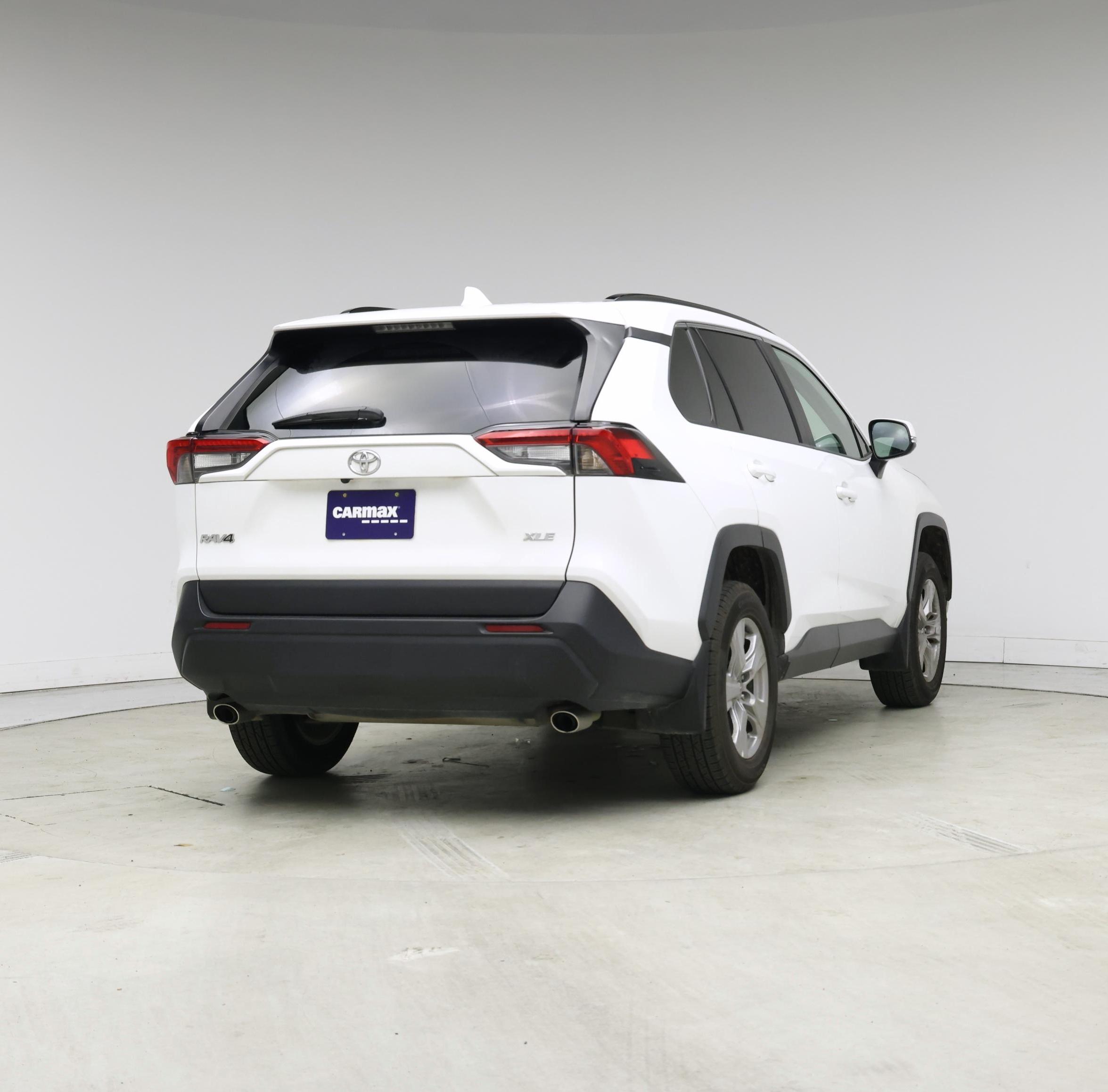 Thumbnail: 2023 Toyota RAV4 - 8