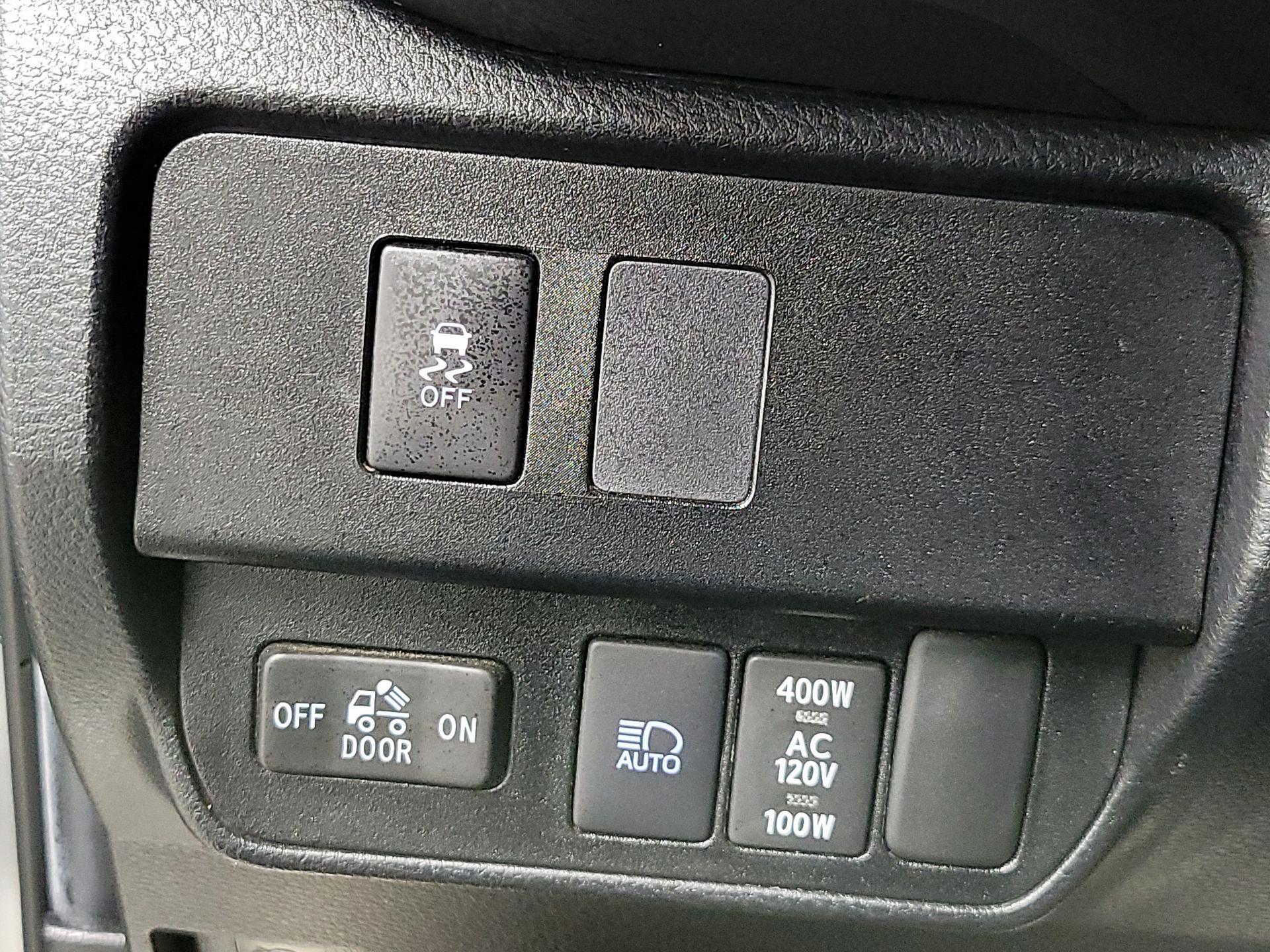 Thumbnail: 2022 Toyota Tacoma - 13