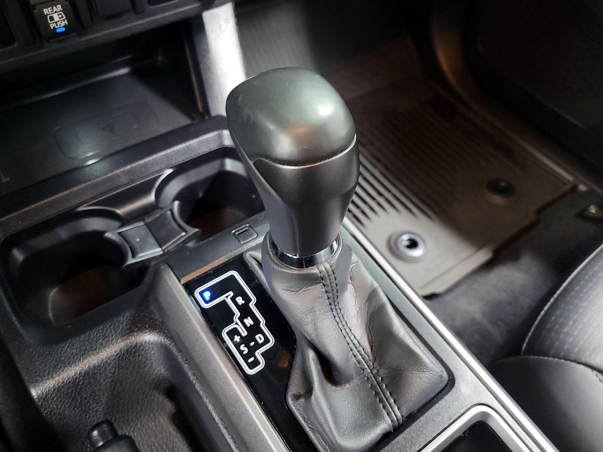 Thumbnail: 2022 Toyota Tacoma - 17