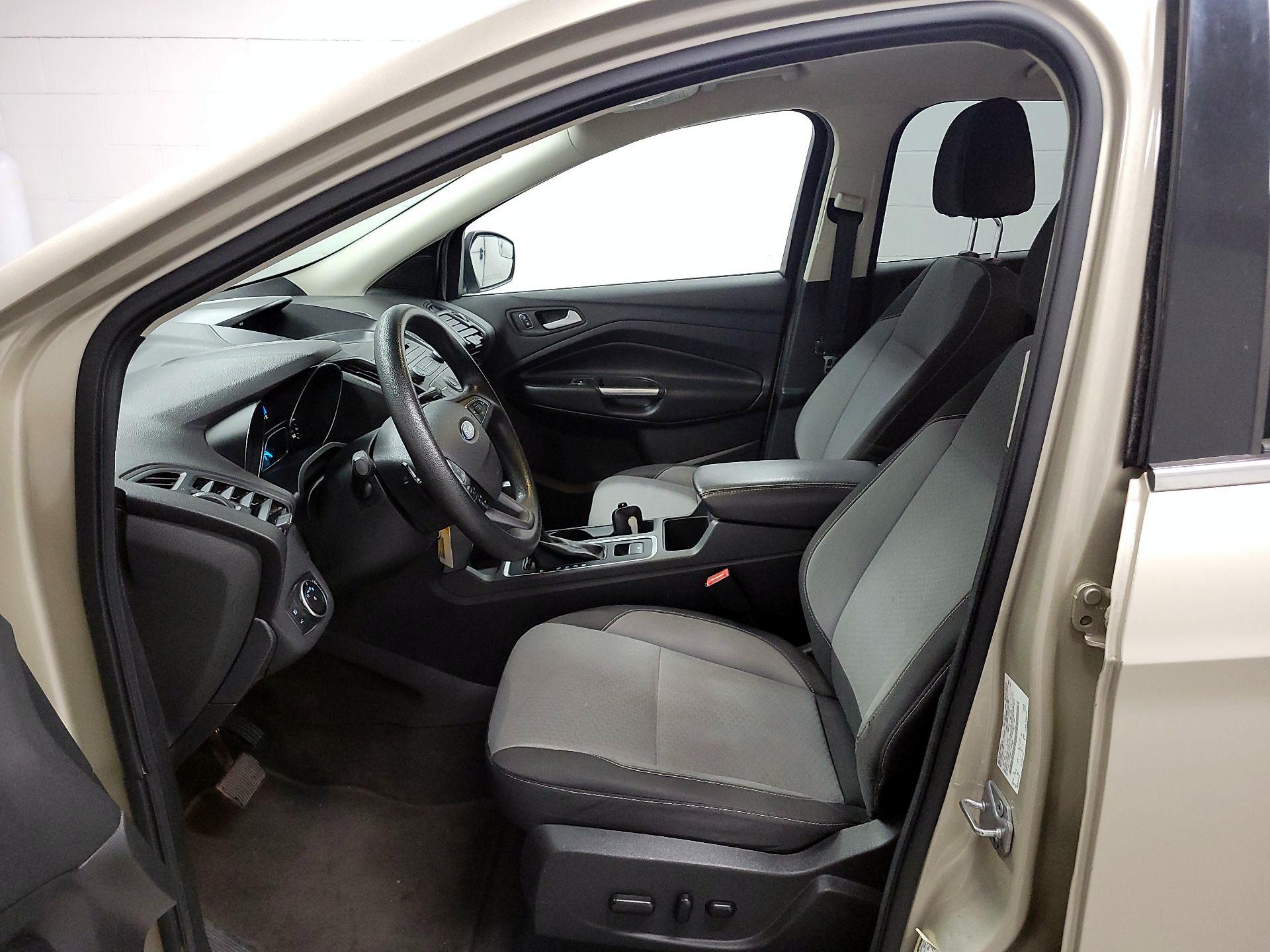 Thumbnail: 2017 Ford Escape - 11