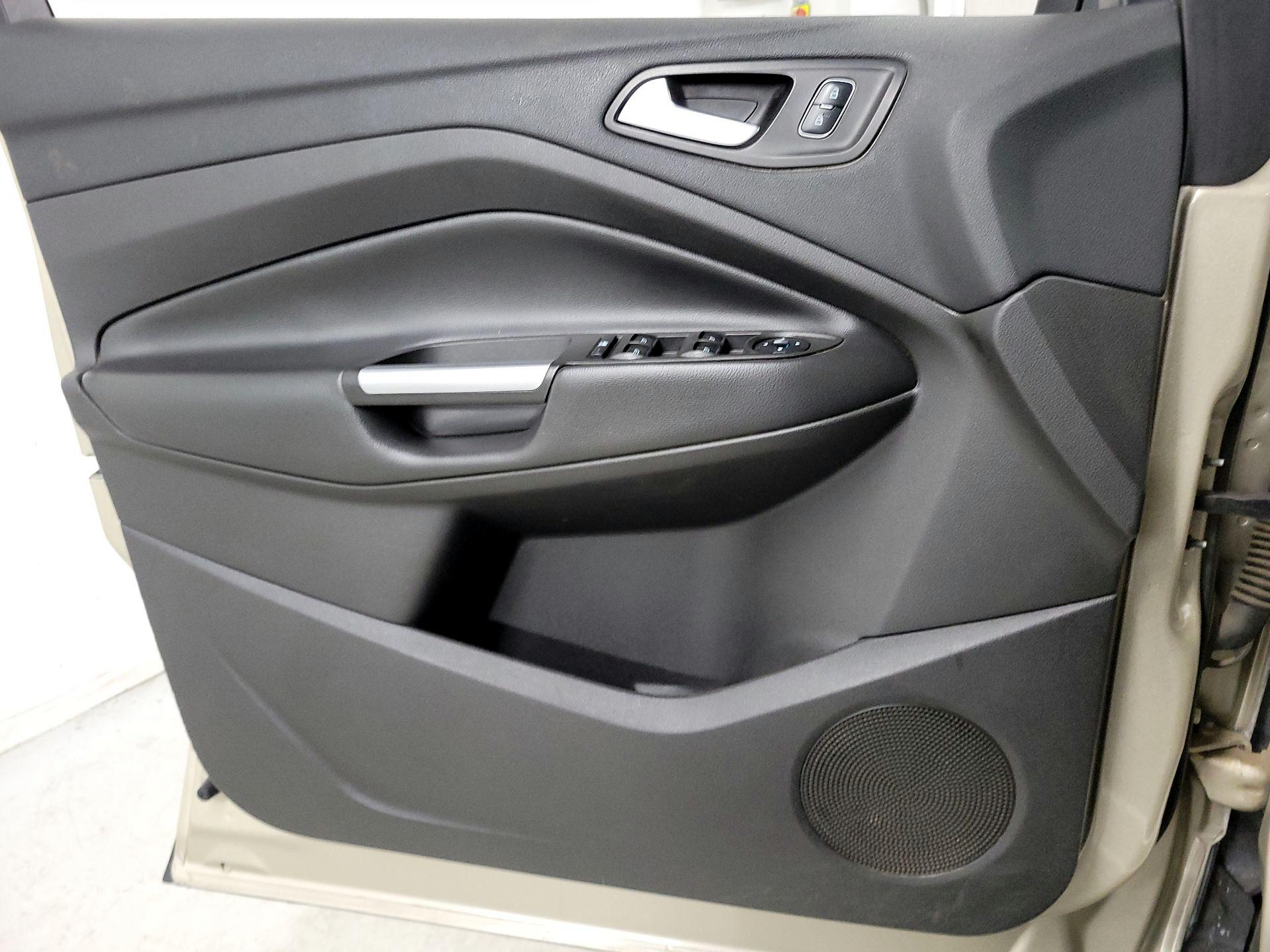 Thumbnail: 2017 Ford Escape - 12