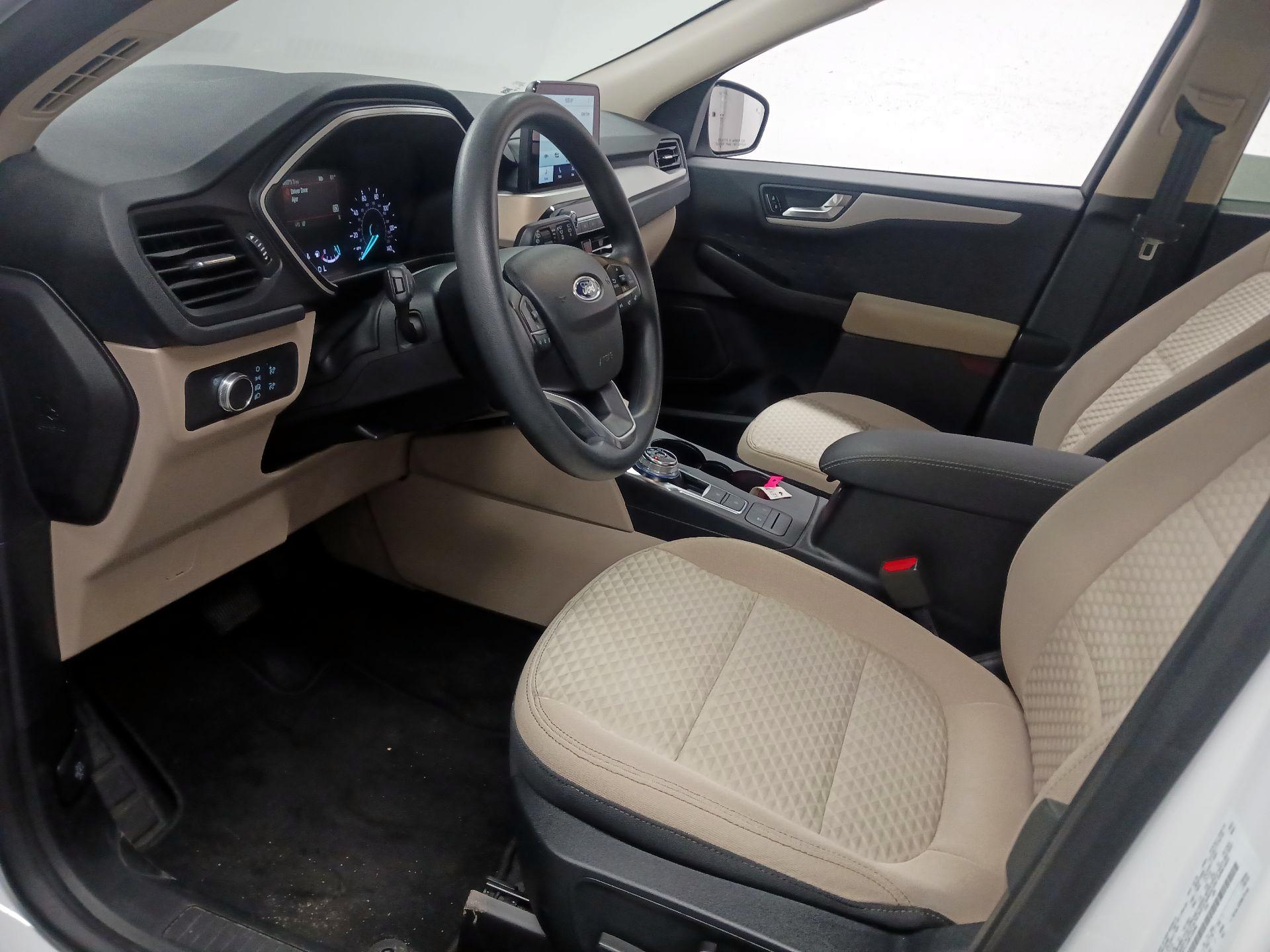 Thumbnail: 2020 Ford Escape - 9