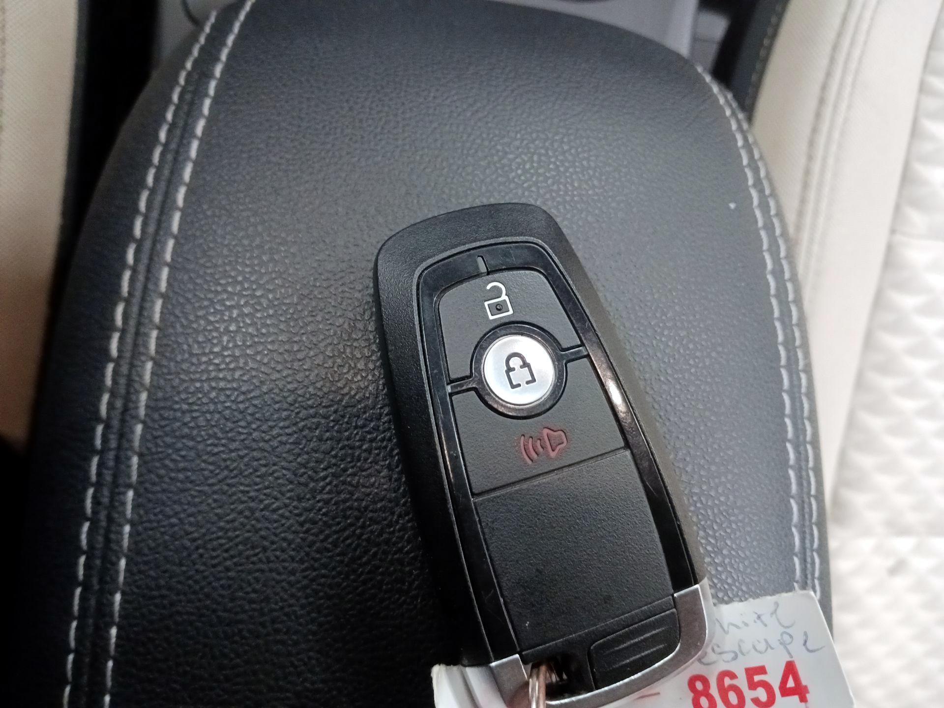 Thumbnail: 2020 Ford Escape - 18