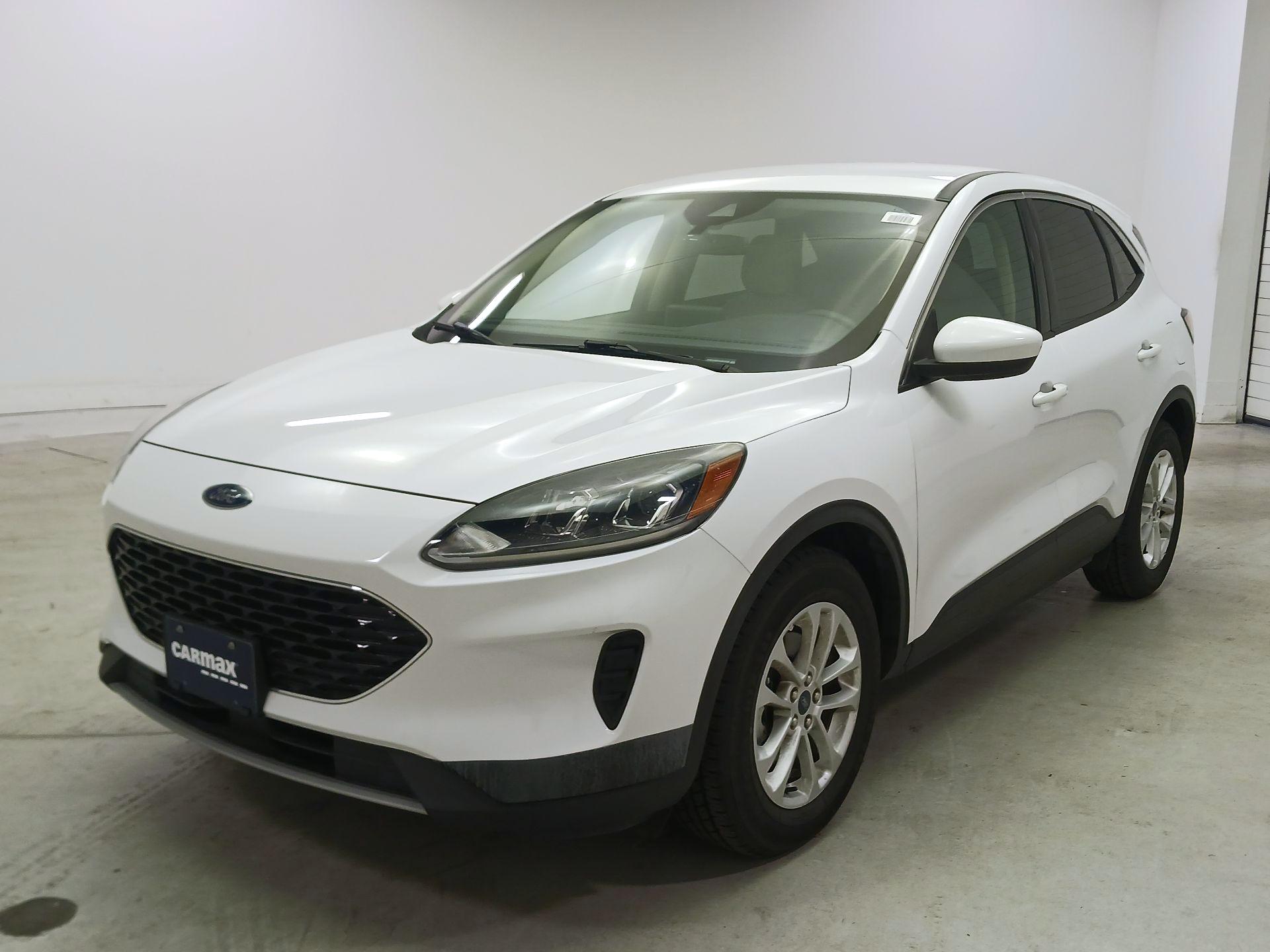 Thumbnail: 2020 Ford Escape - 3