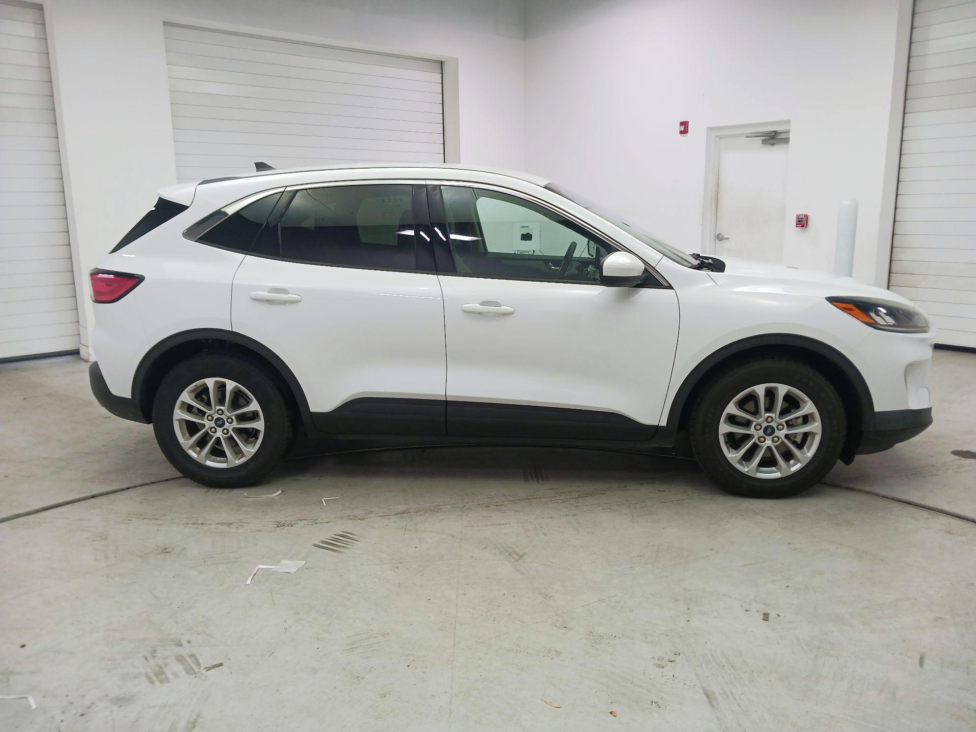 Thumbnail: 2020 Ford Escape - 4