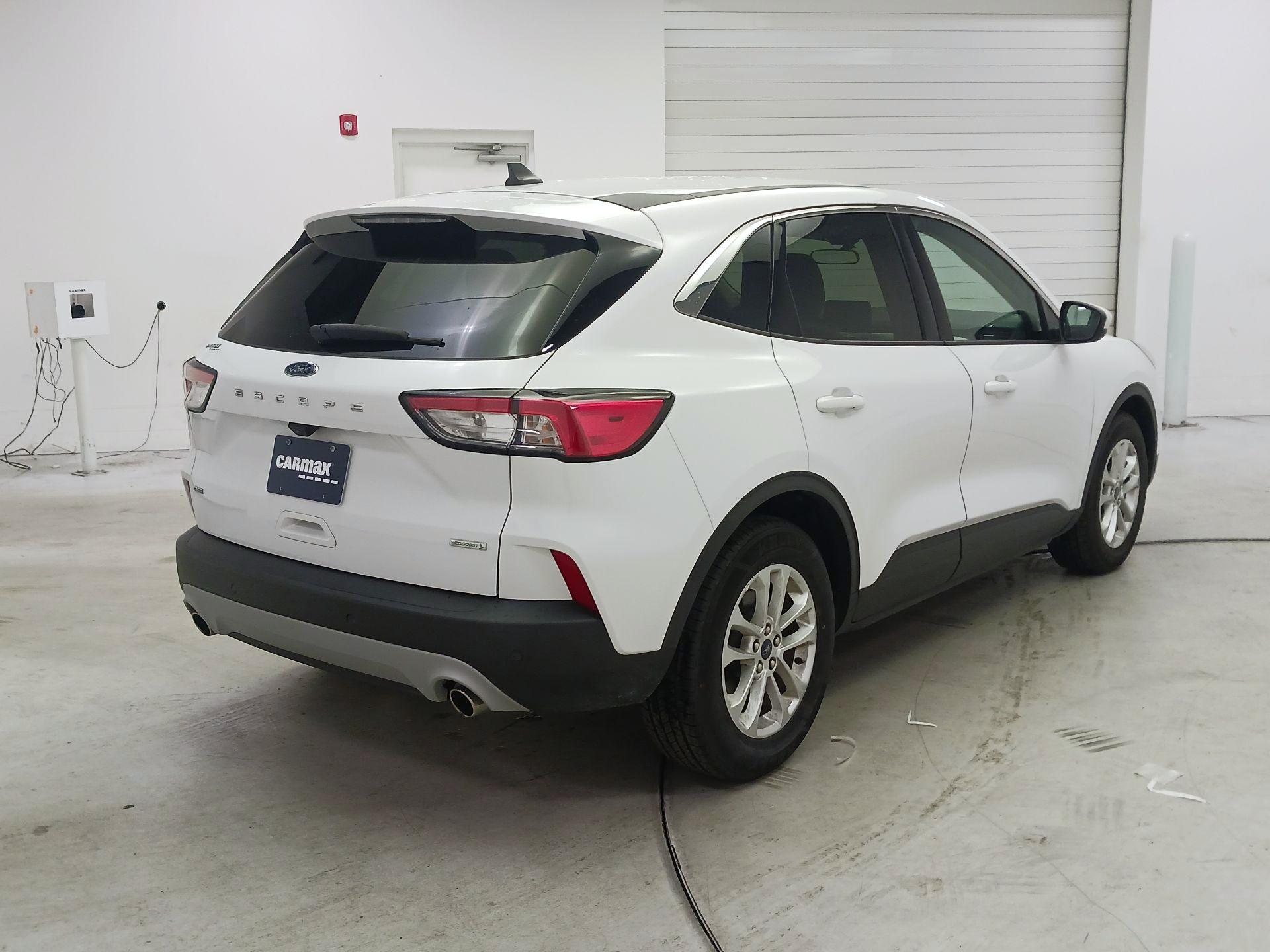 Thumbnail: 2020 Ford Escape - 5