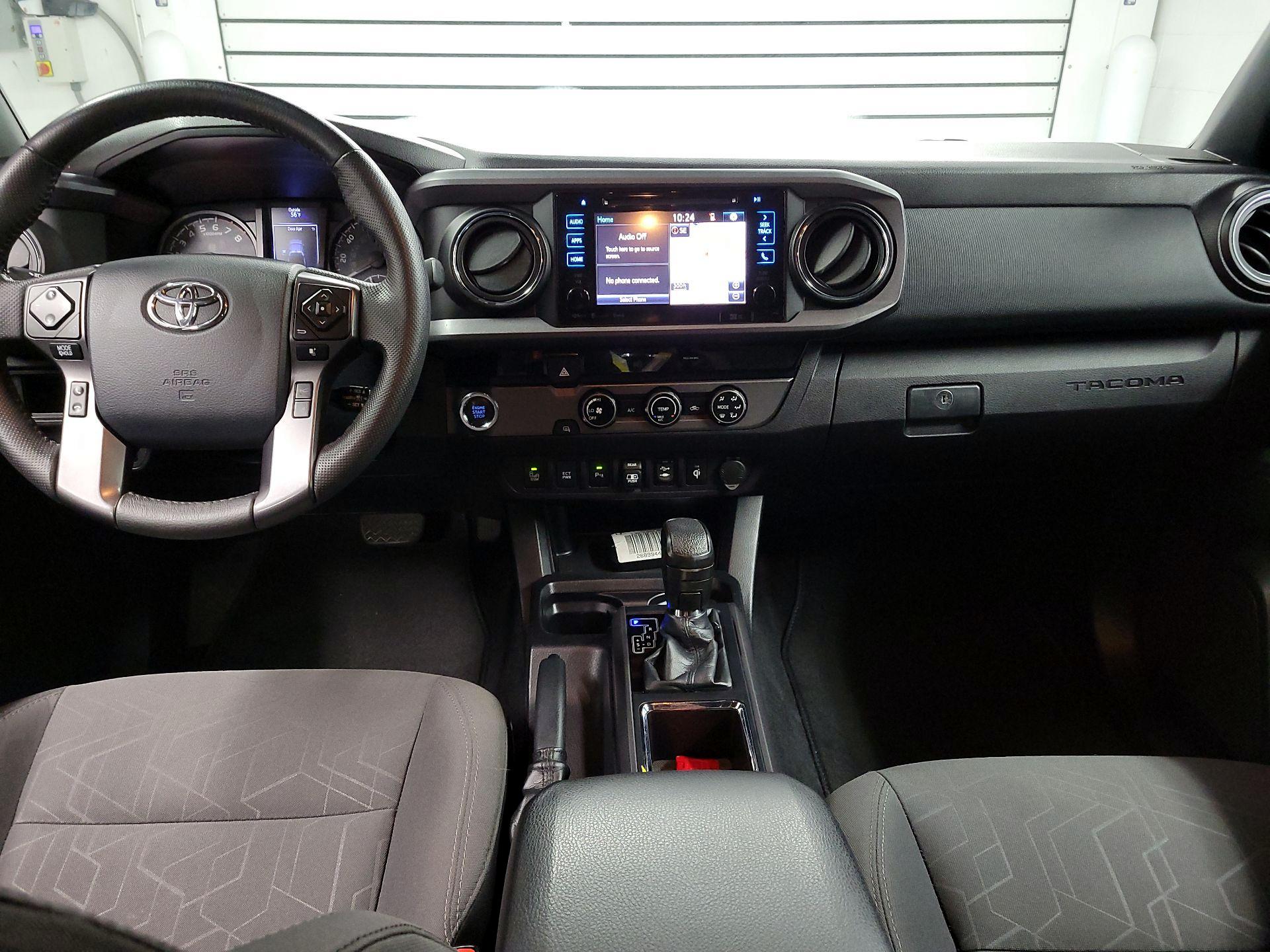 Thumbnail: 2018 Toyota Tacoma - 9