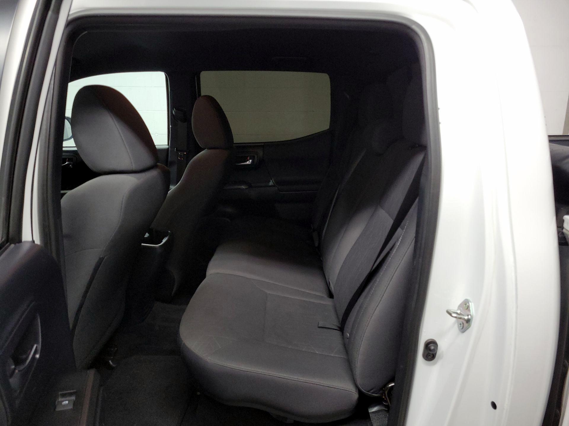 Thumbnail: 2018 Toyota Tacoma - 16