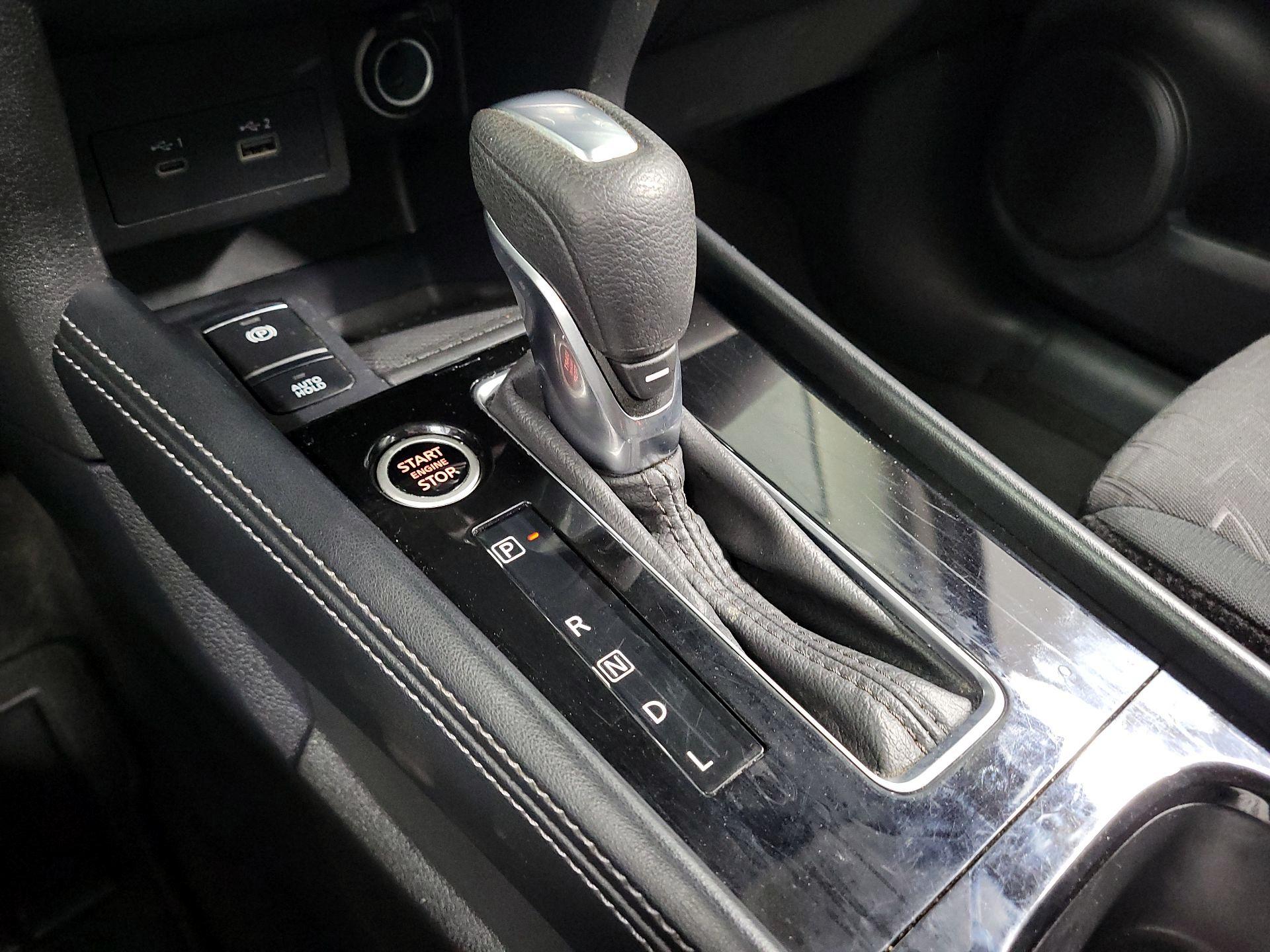 Thumbnail: 2023 Nissan Kicks - 16