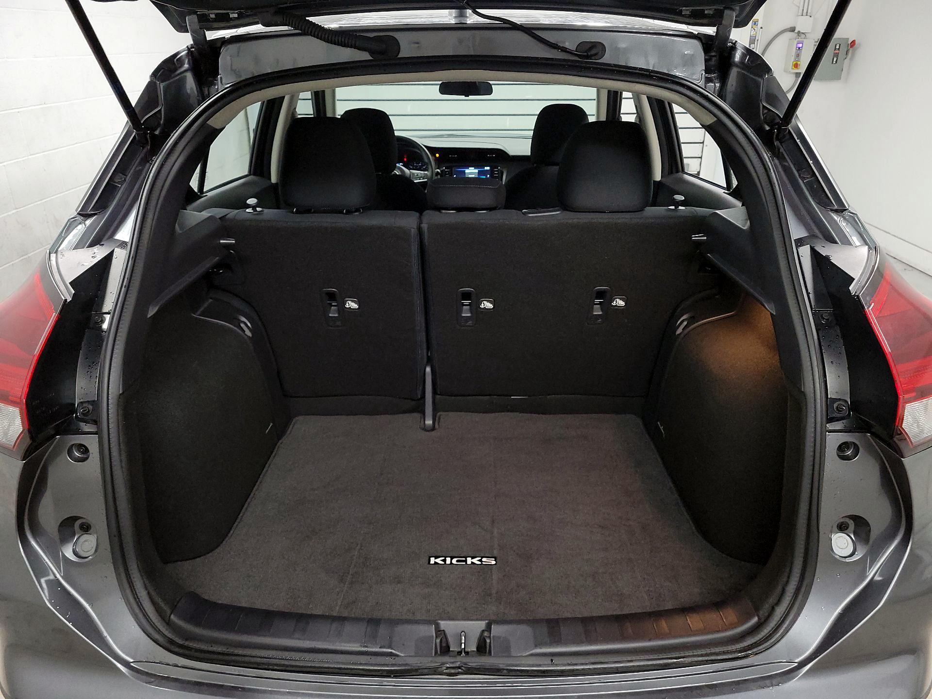 Thumbnail: 2023 Nissan Kicks - 18