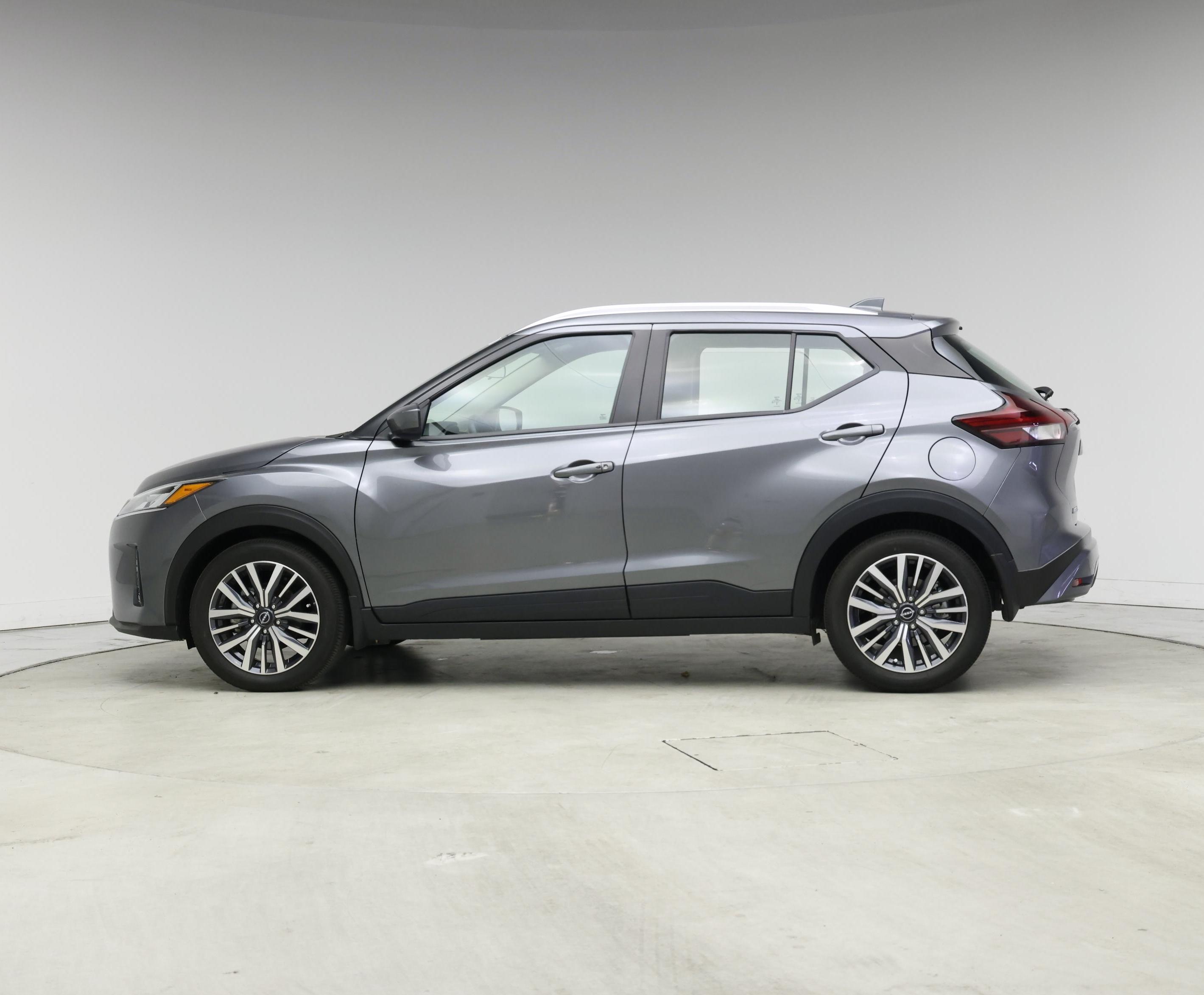 Thumbnail: 2023 Nissan Kicks - 3