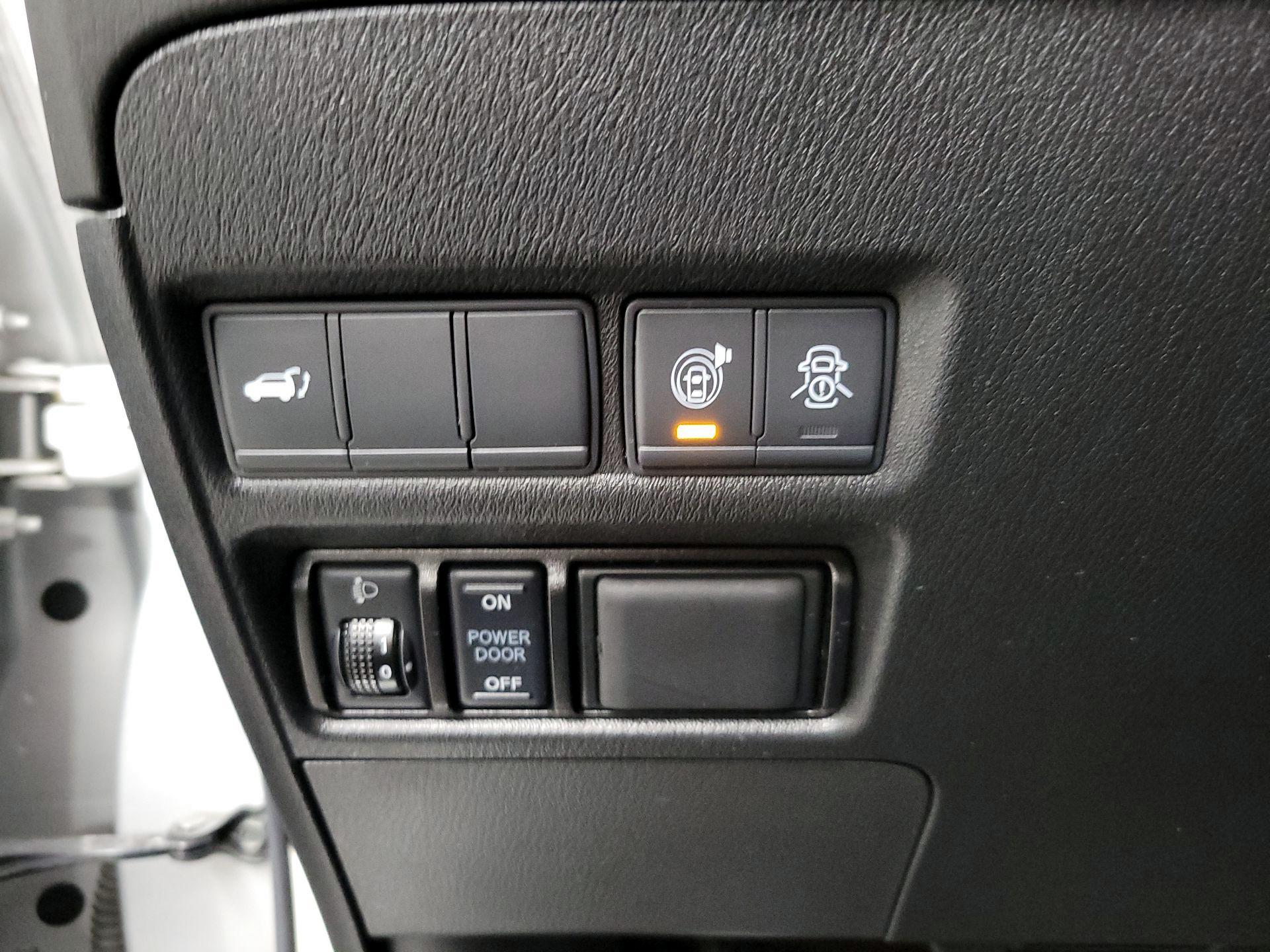 Thumbnail: 2019 Nissan Armada - 13