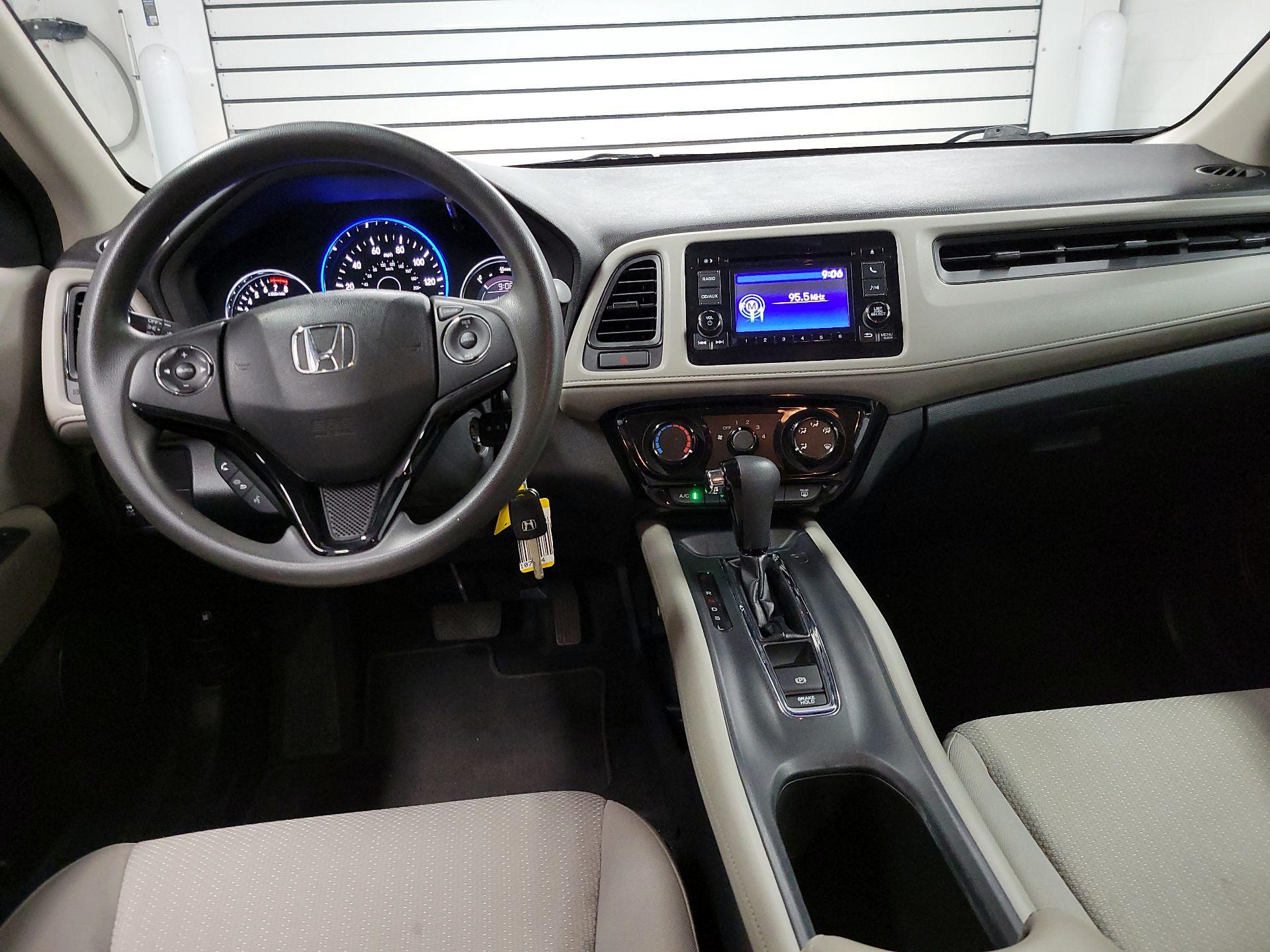 Thumbnail: 2016 Honda HR-V - 9