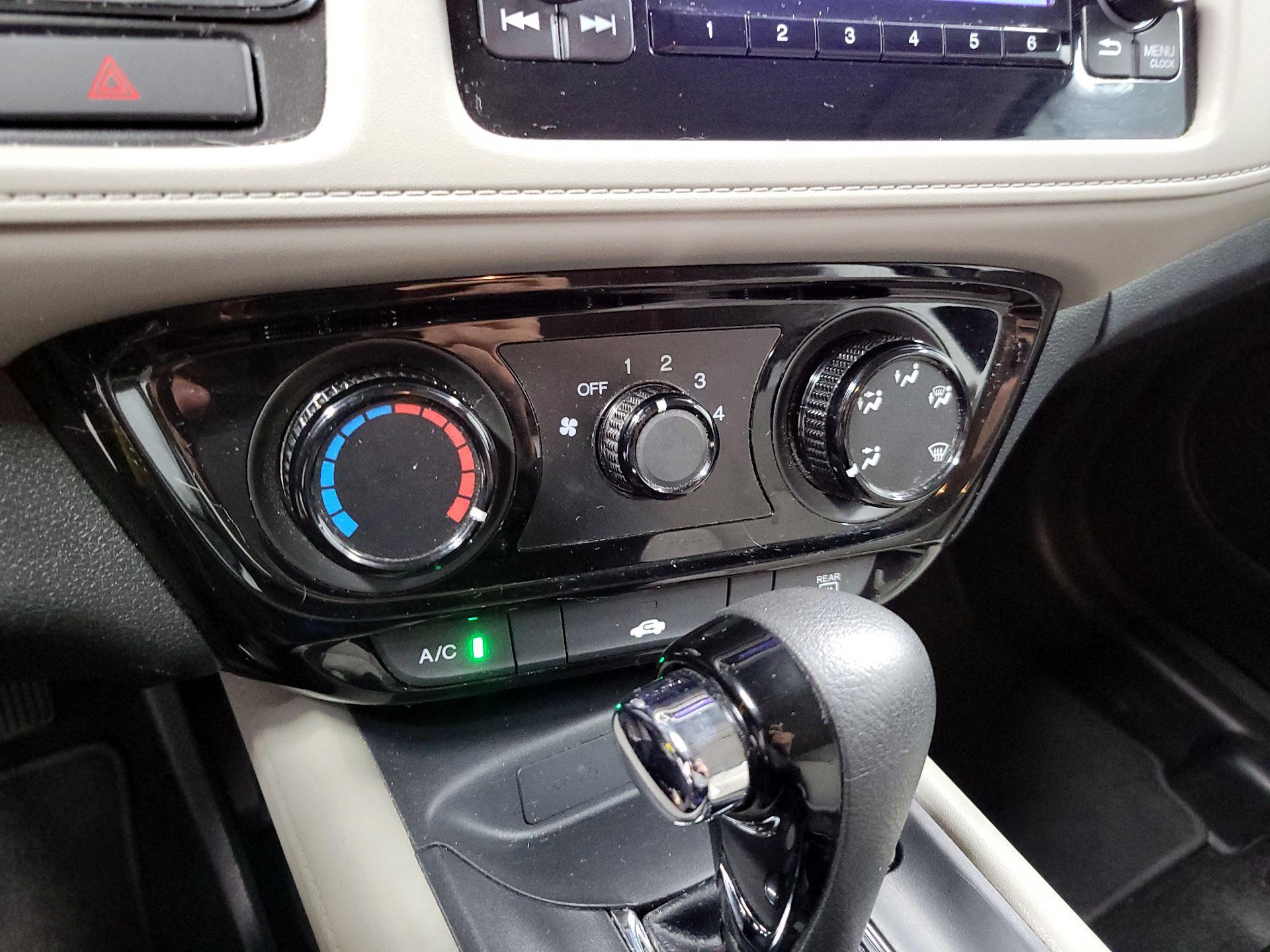 Thumbnail: 2016 Honda HR-V - 15