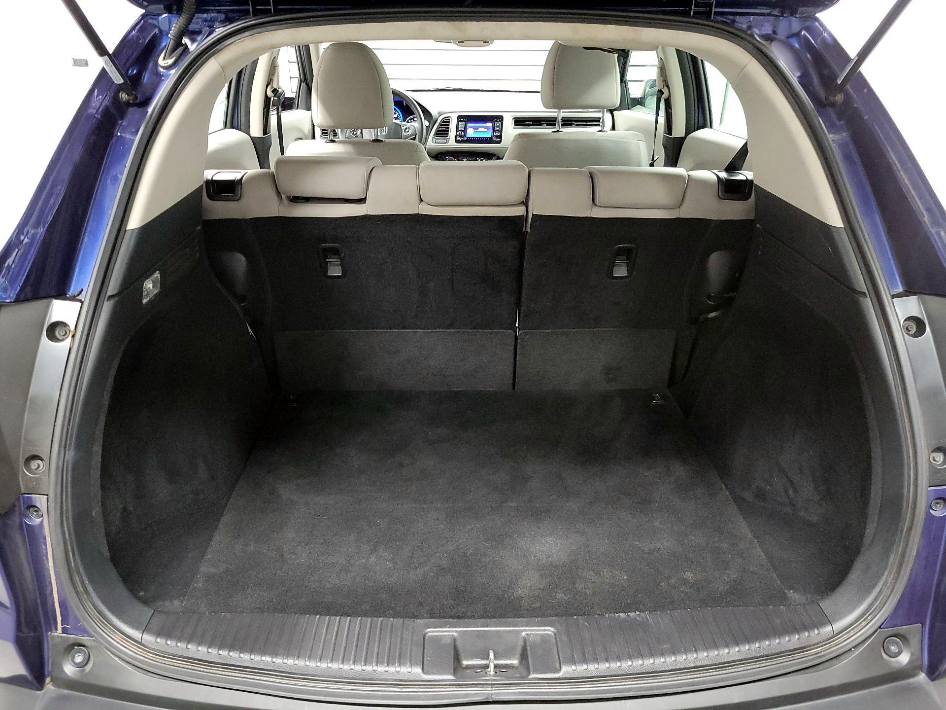 Thumbnail: 2016 Honda HR-V - 18