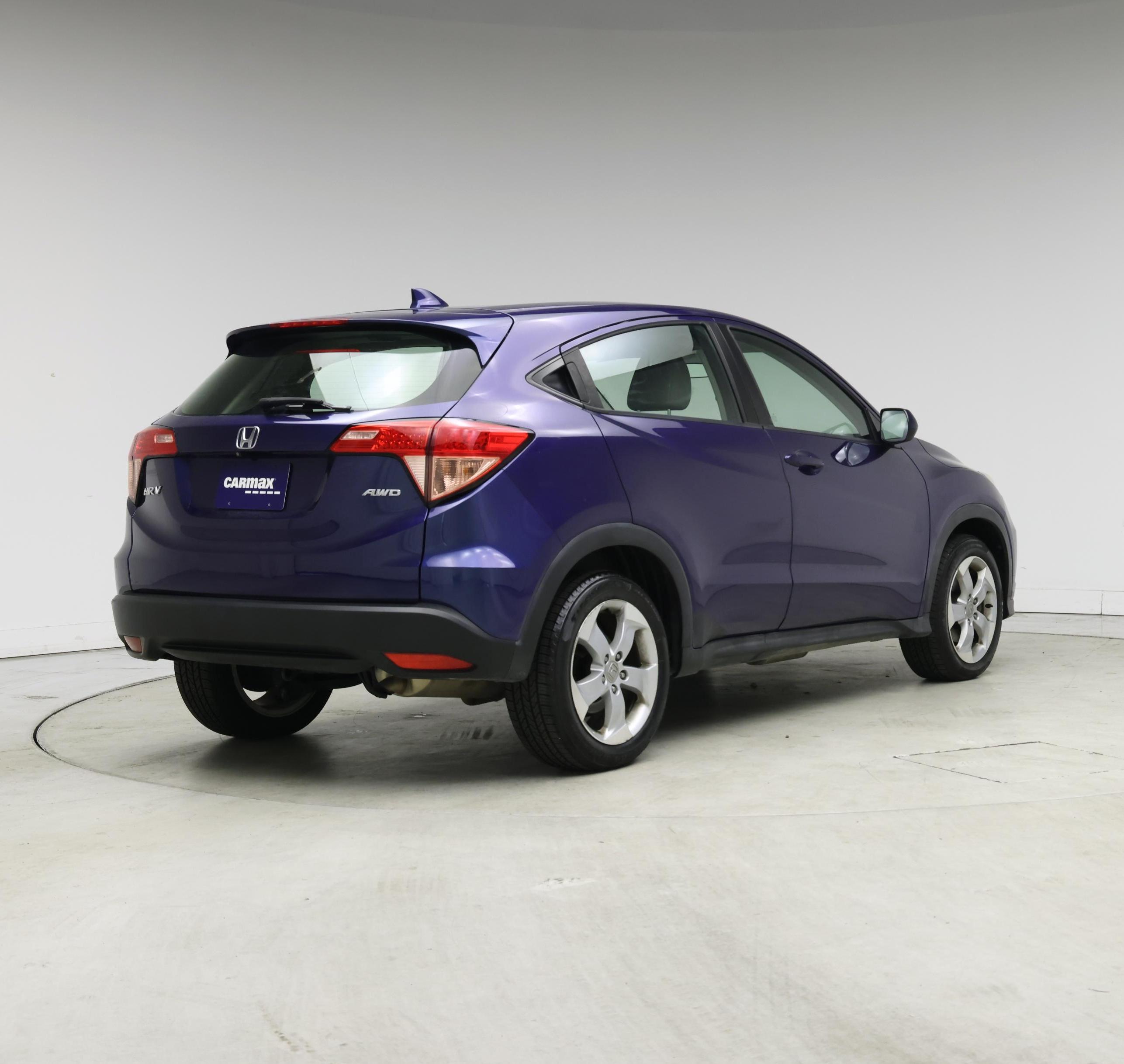 Thumbnail: 2016 Honda HR-V - 8