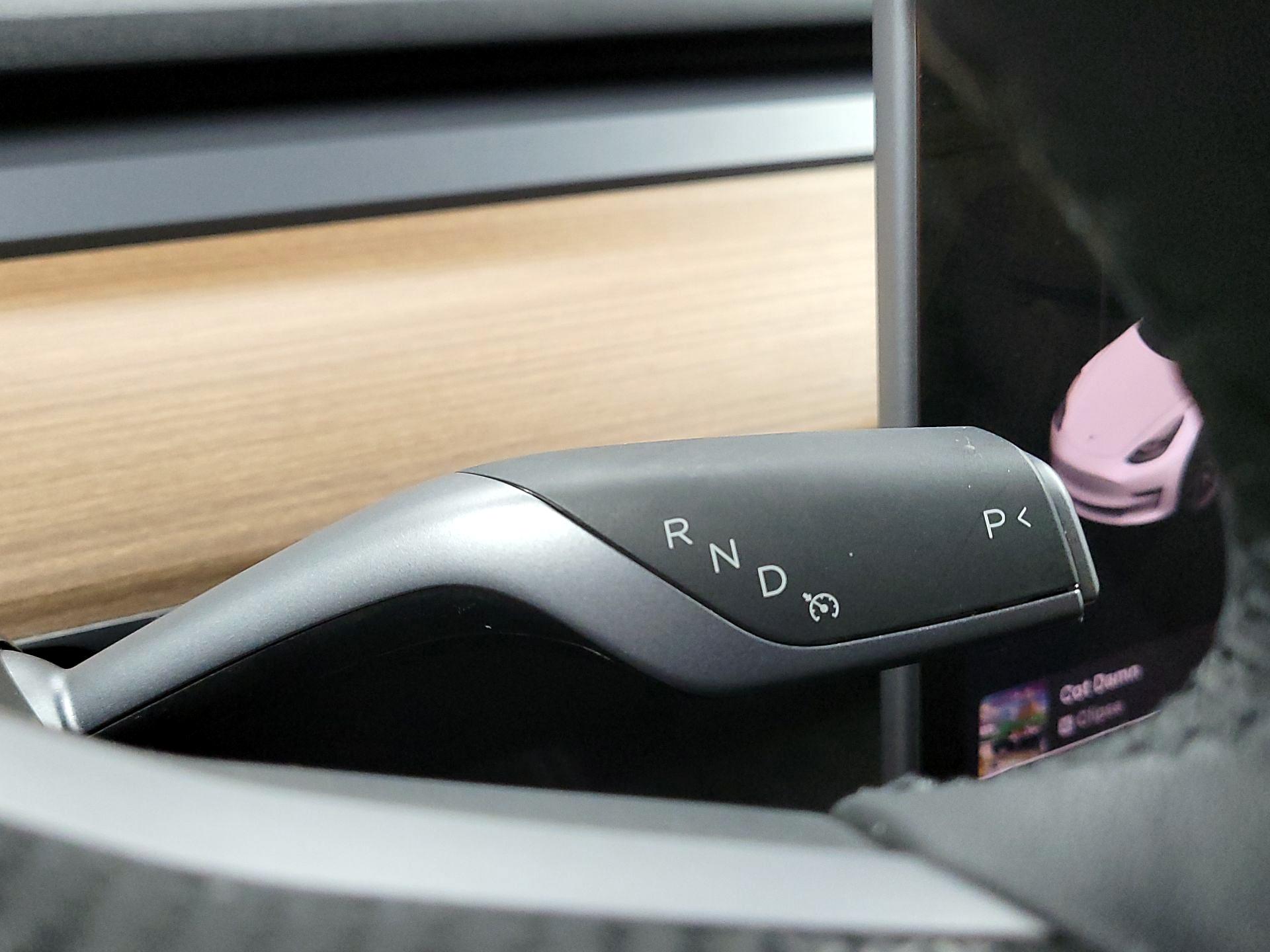 Thumbnail: 2022 Tesla Model 3 - 16