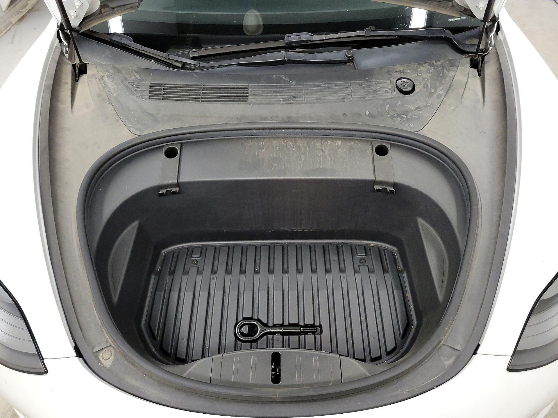 Thumbnail: 2022 Tesla Model 3 - 20