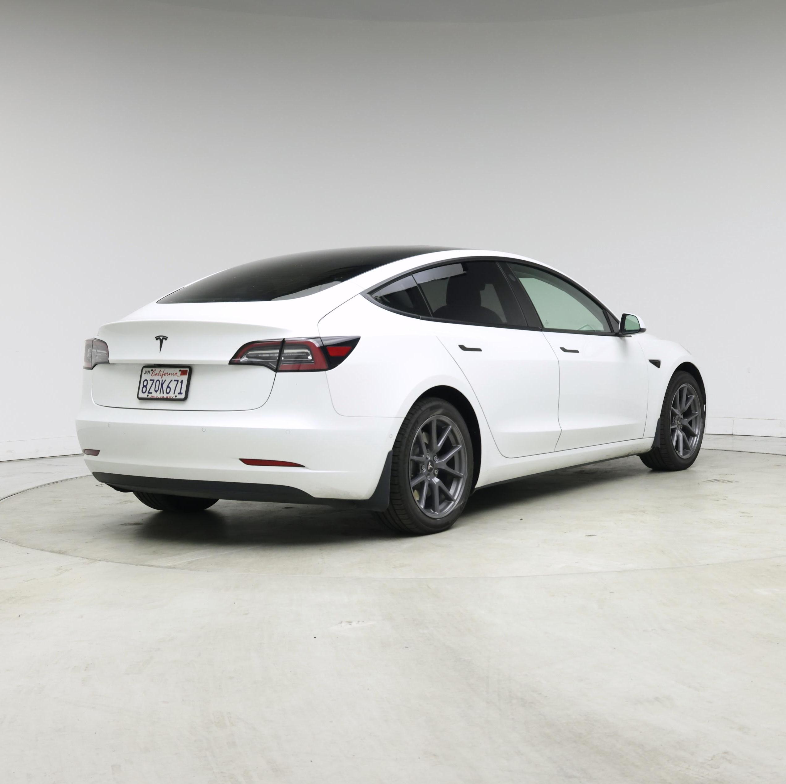 Thumbnail: 2022 Tesla Model 3 - 8