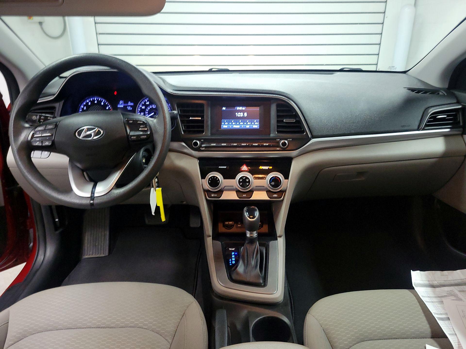 Thumbnail: 2019 Hyundai Elantra - 9